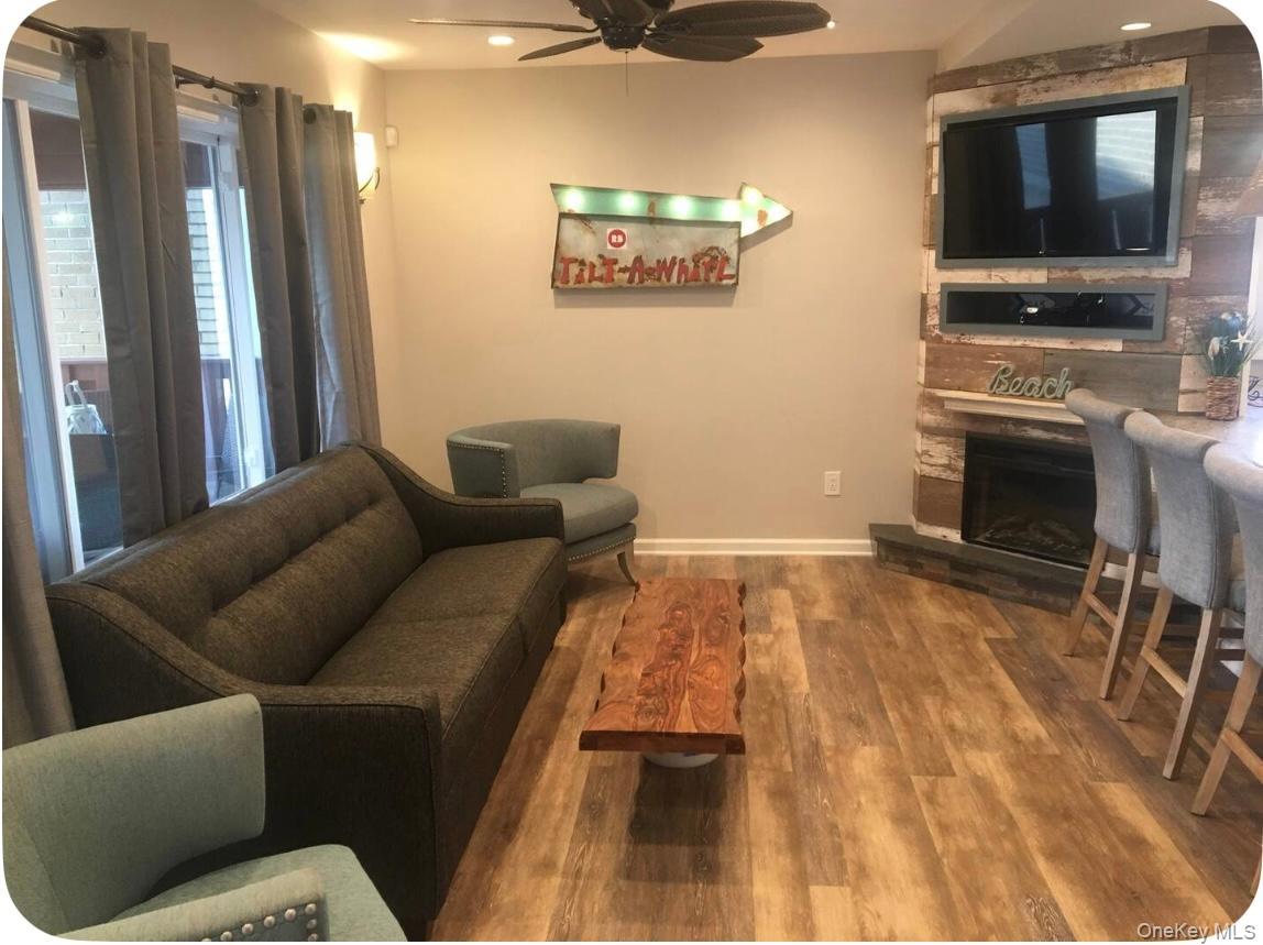 #8 photo, 168 Beach 97th Street, クイーンズ区 Rockaway Beach , NY 11693