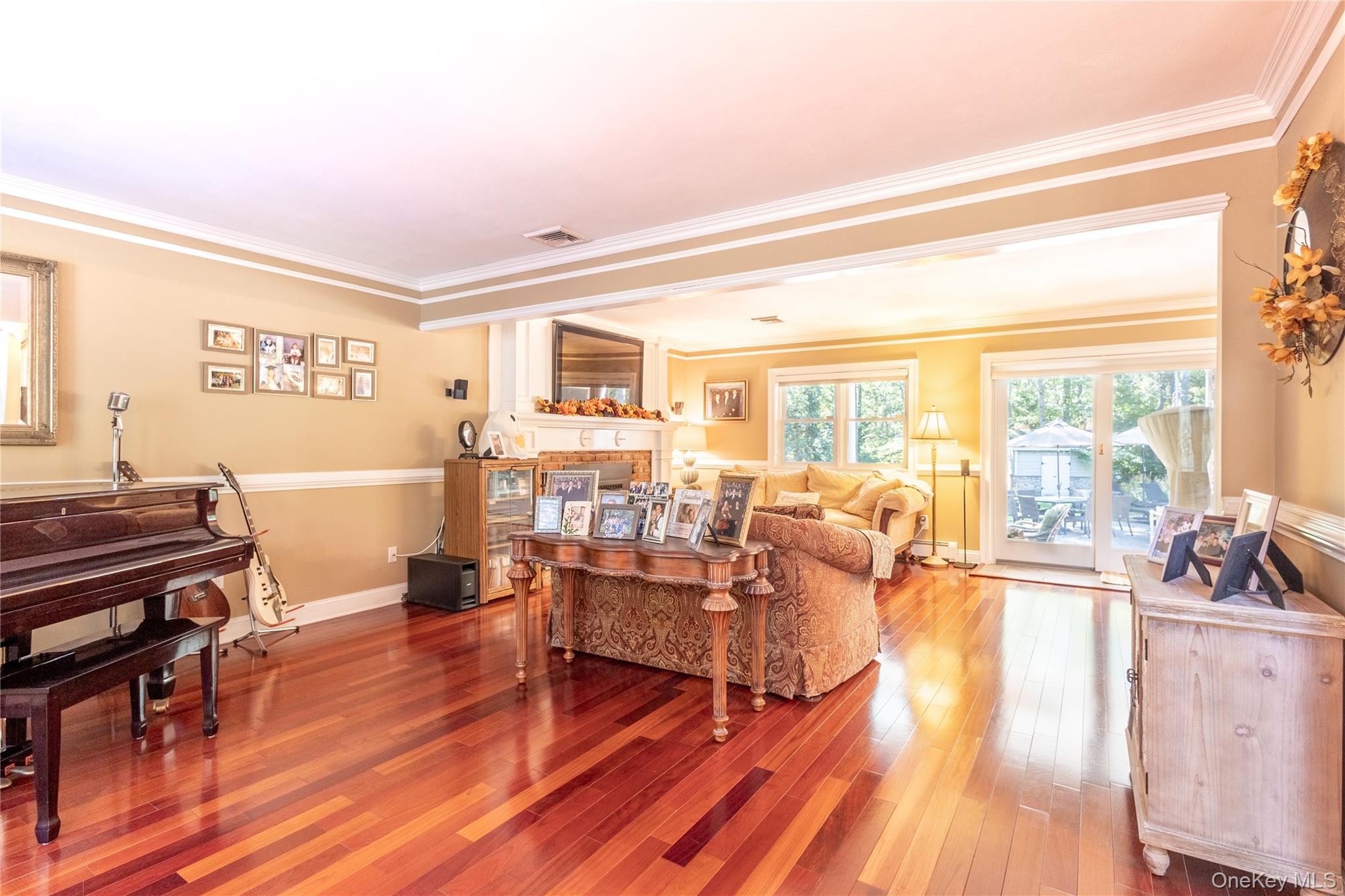 #16 photo, 14 Vega Drive, Shoreham , NY 11786