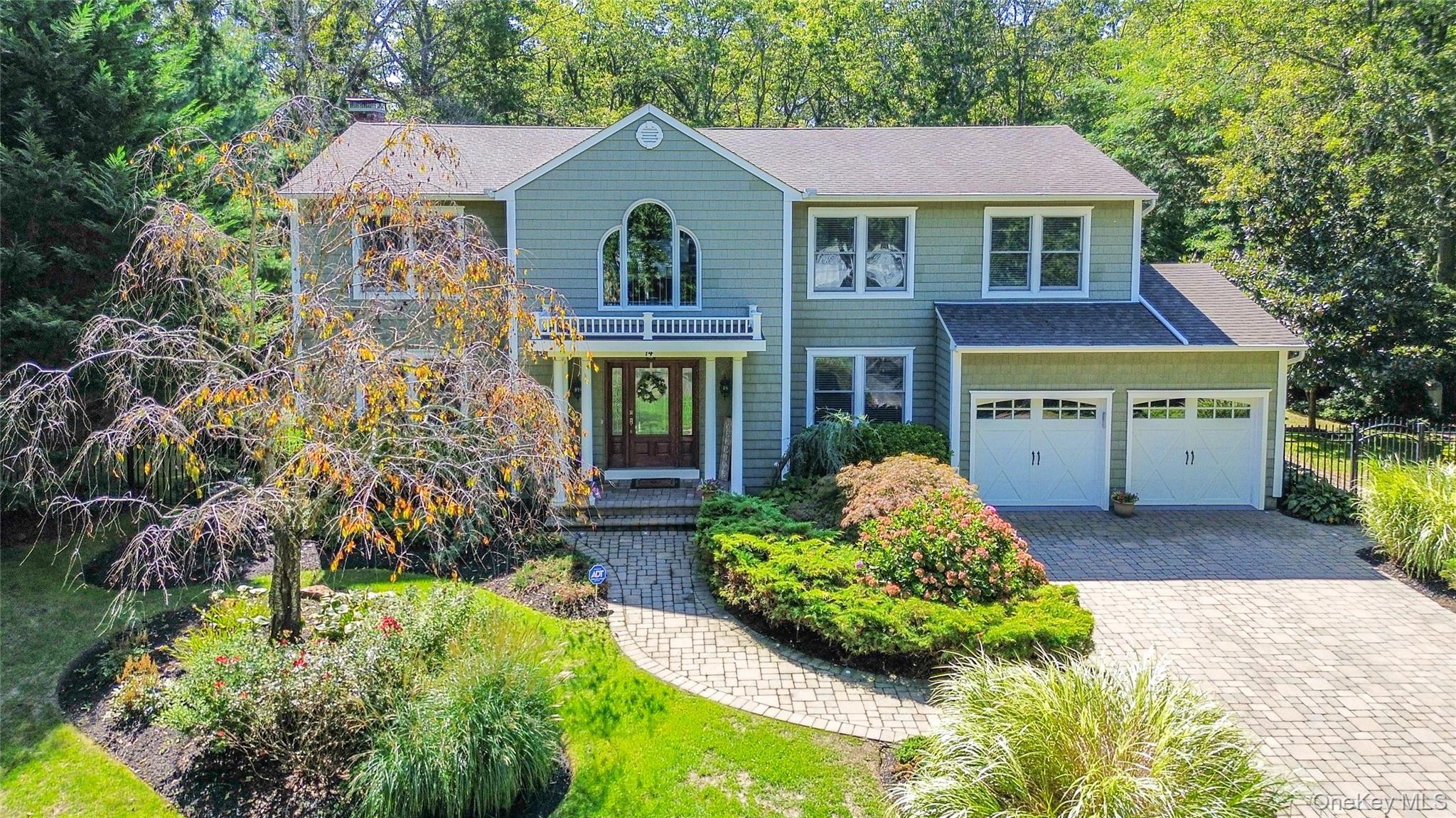 #4 photo, 14 Vega Drive, Shoreham , NY 11786