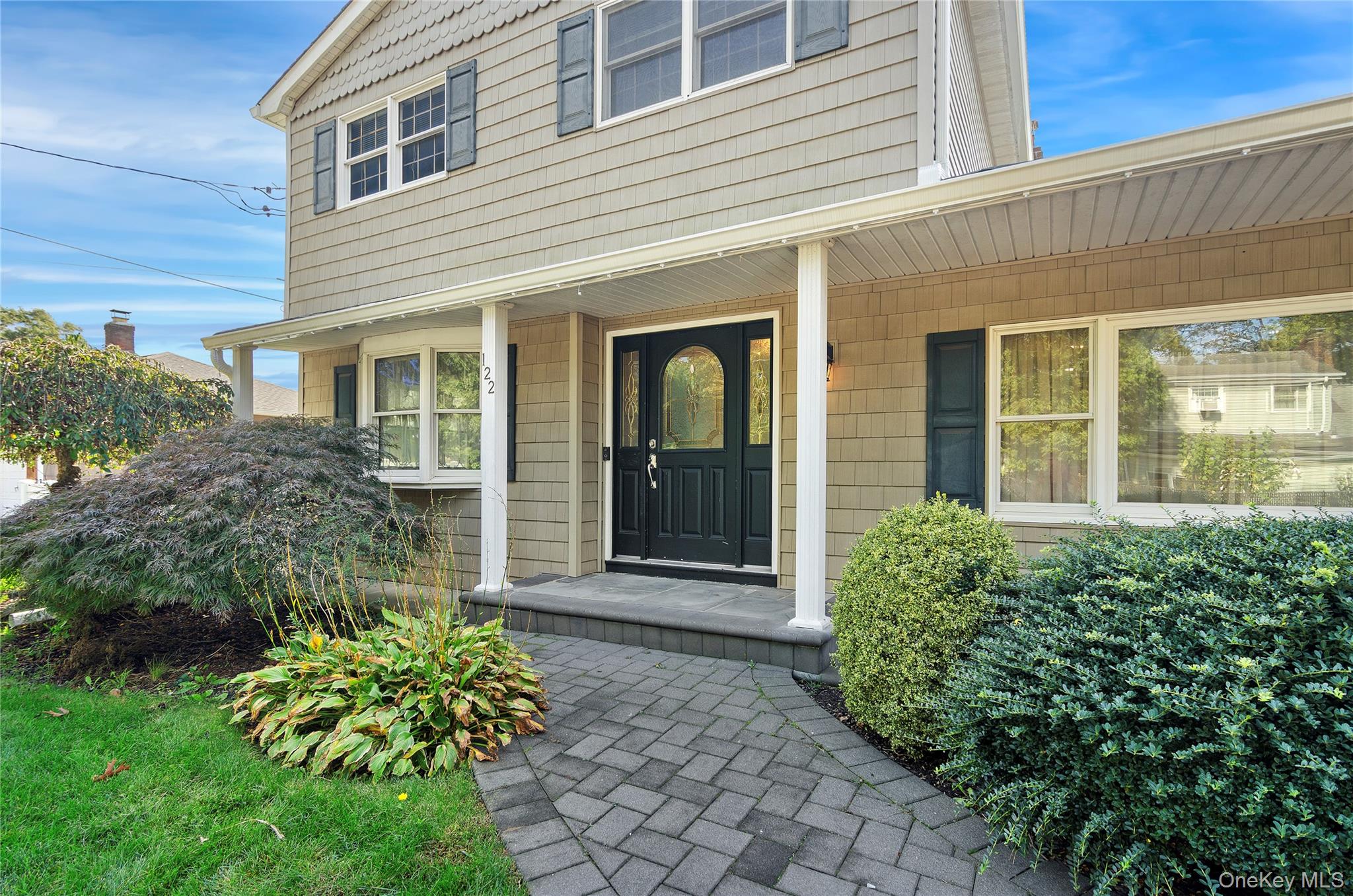 #3 photo, 122 Dougherty Avenue, Holbrook , NY 11741