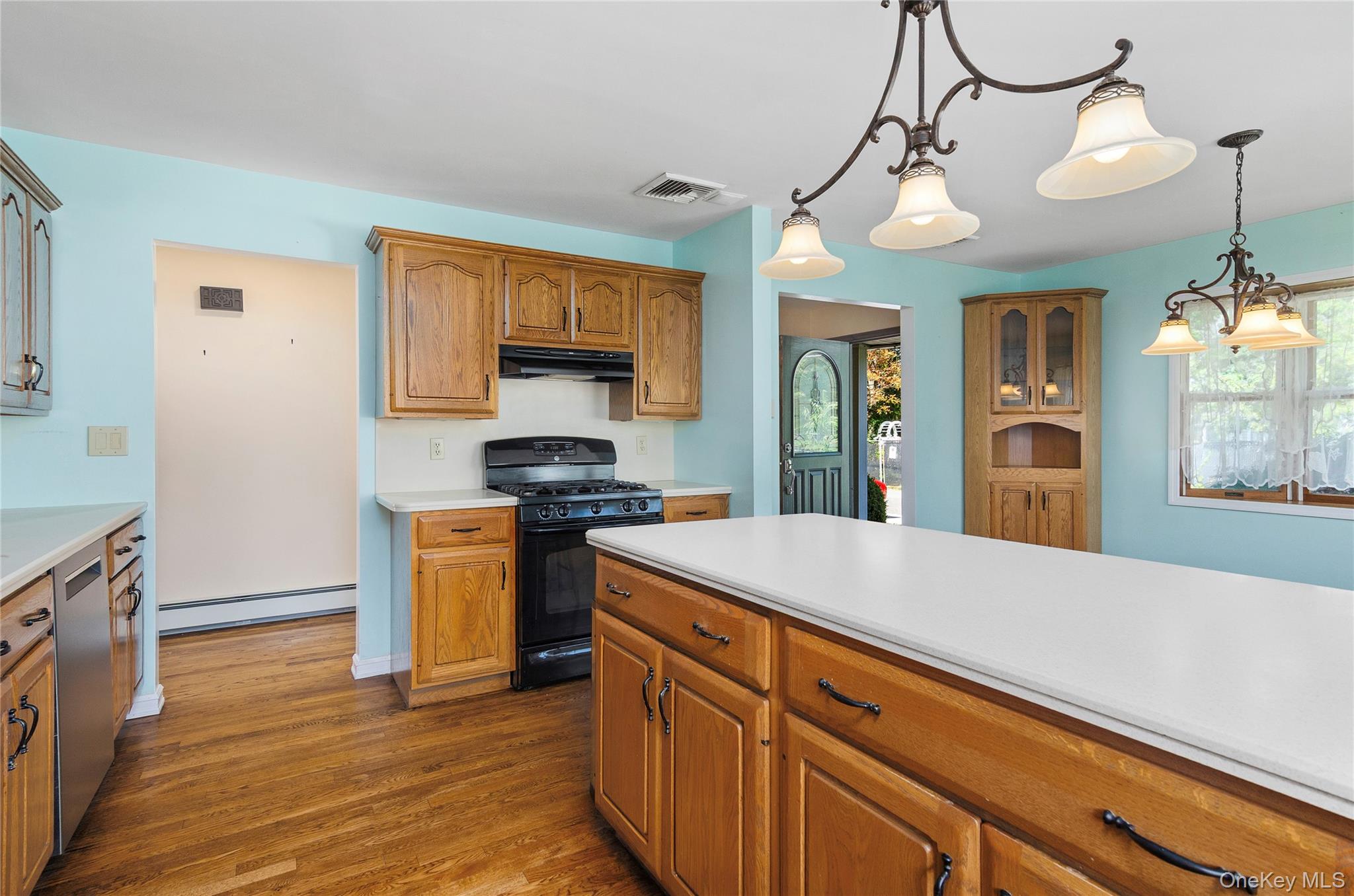 #9 photo, 122 Dougherty Avenue, Holbrook , NY 11741