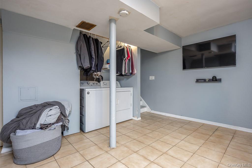 #17 photo, 152 Branchwood Lane, Nanuet , NY 10954