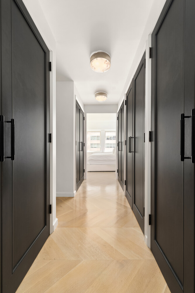 #8 photo, 181 E 65TH Street, Lenox Hill , NY 10065