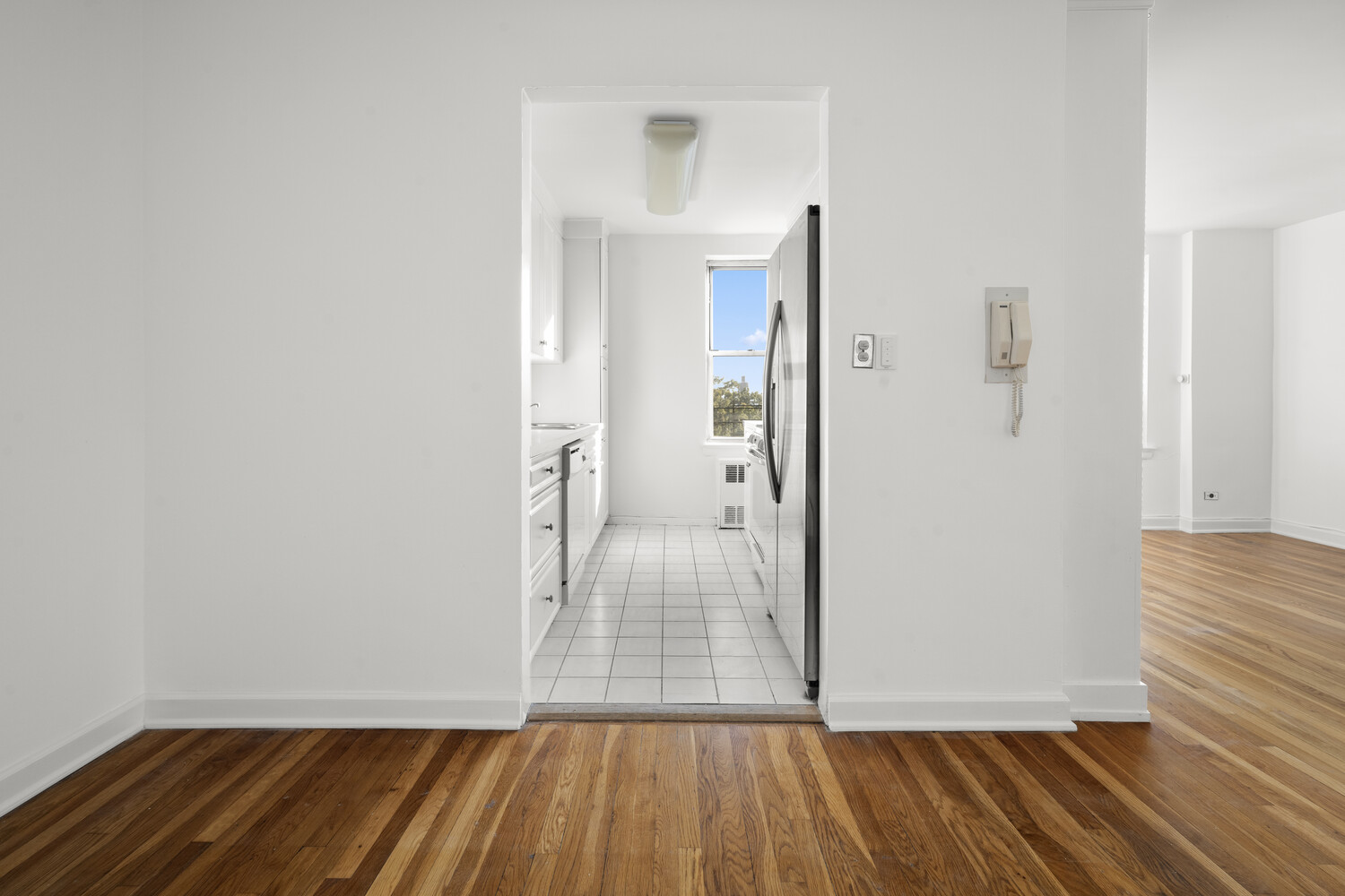 #7 photo, 3512 OXFORD Avenue, Central Riverdale , NY 10463