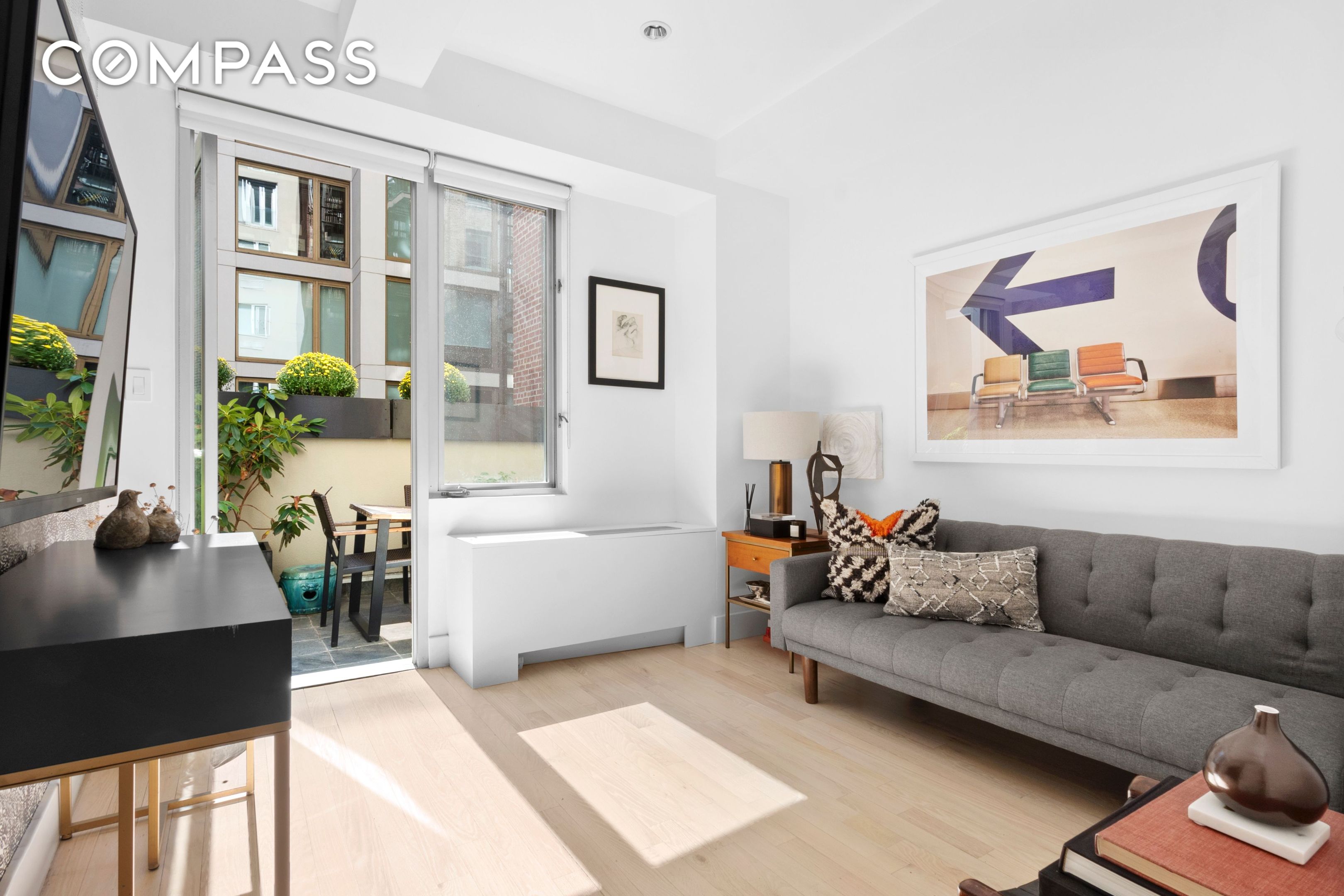 #10 photo, 116 W 22nd Street, Chelsea , NY 10011