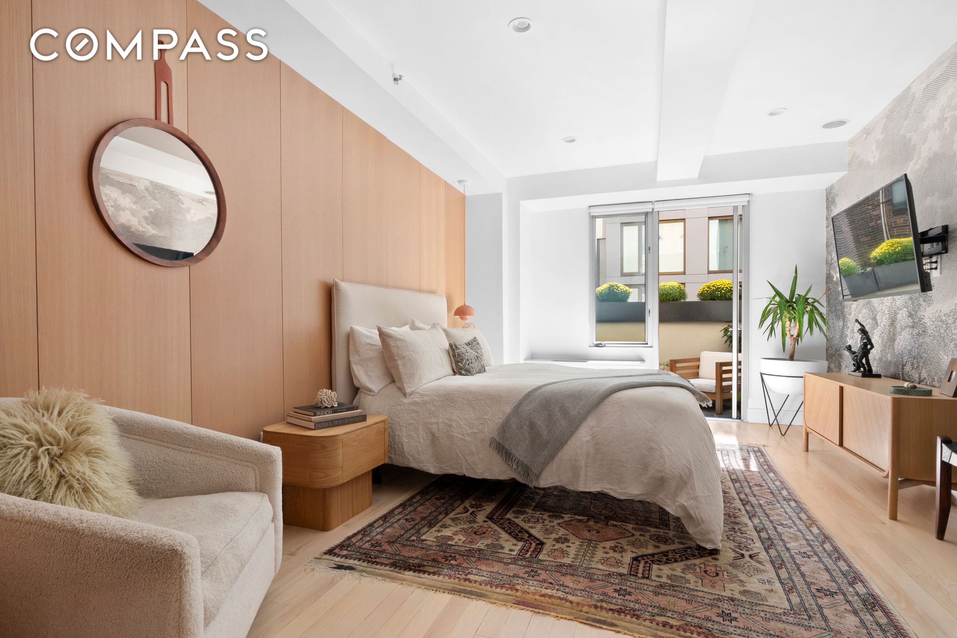 #8 photo, 116 W 22nd Street, Chelsea , NY 10011