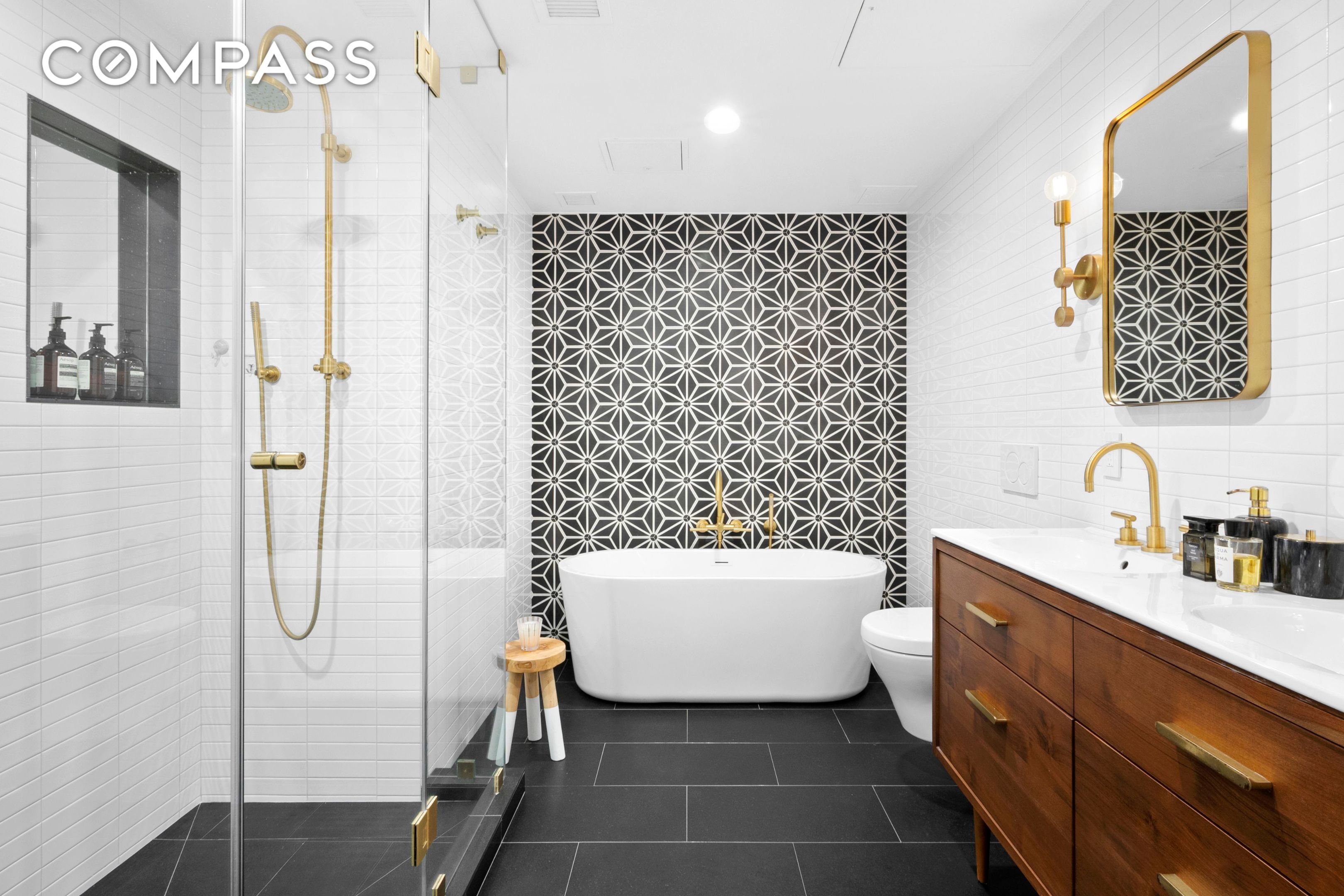 #9 photo, 116 W 22nd Street, Chelsea , NY 10011