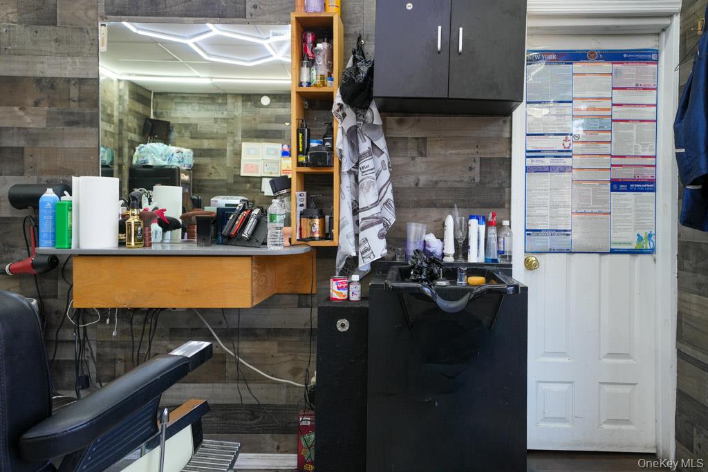 #5 photo, 880 Wyckoff Avenue, Brooklyn , NY 11237