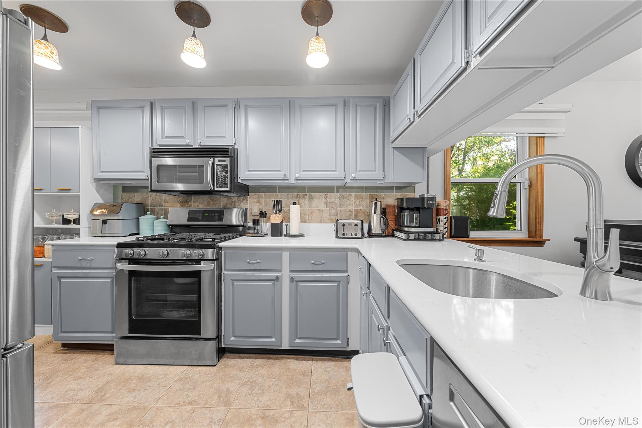 #10 photo, 18 Lindsey Court, サフォーク郡 Holtsville , NY 11742