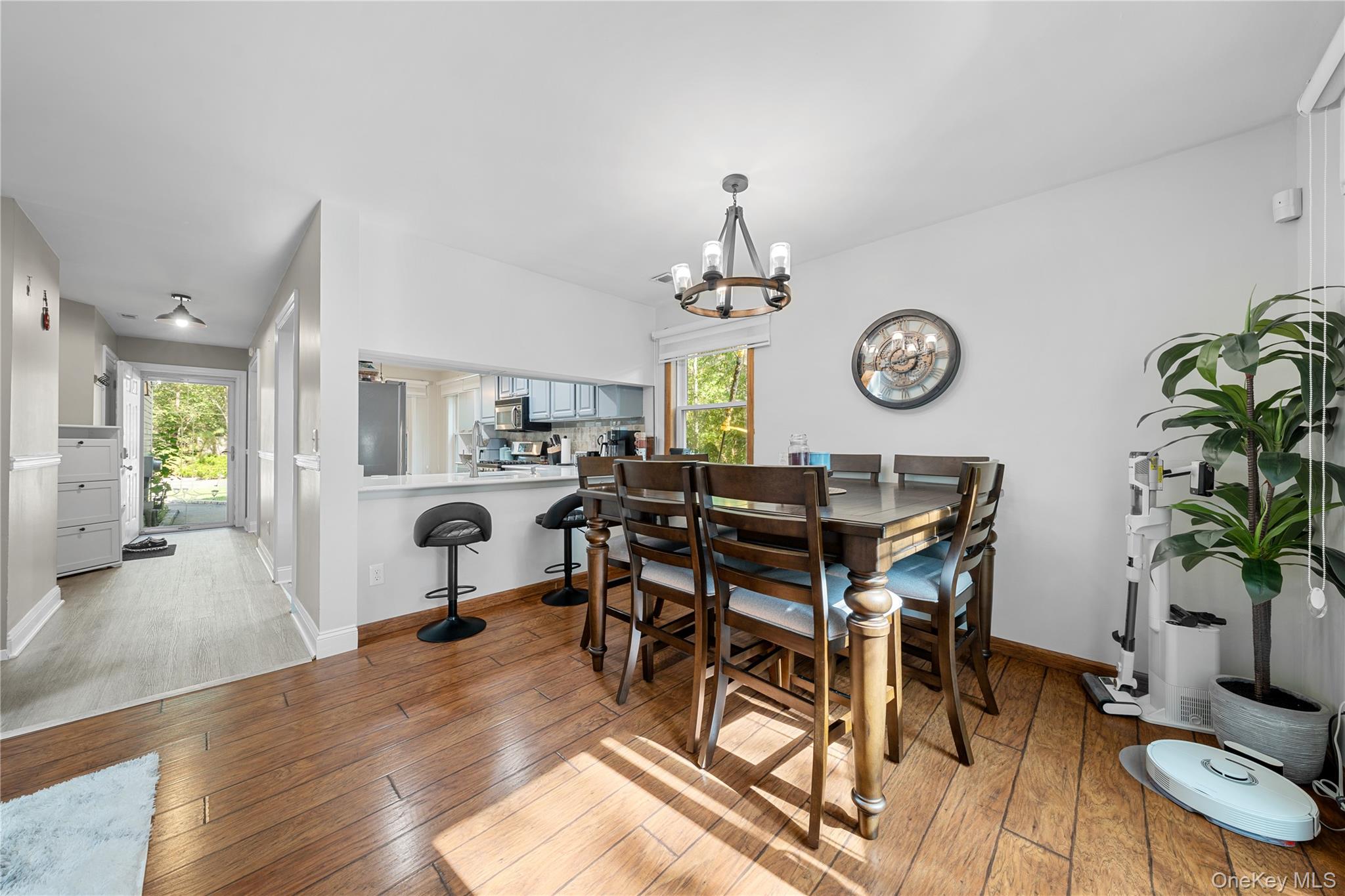 #13 photo, 18 Lindsey Court, サフォーク郡 Holtsville , NY 11742