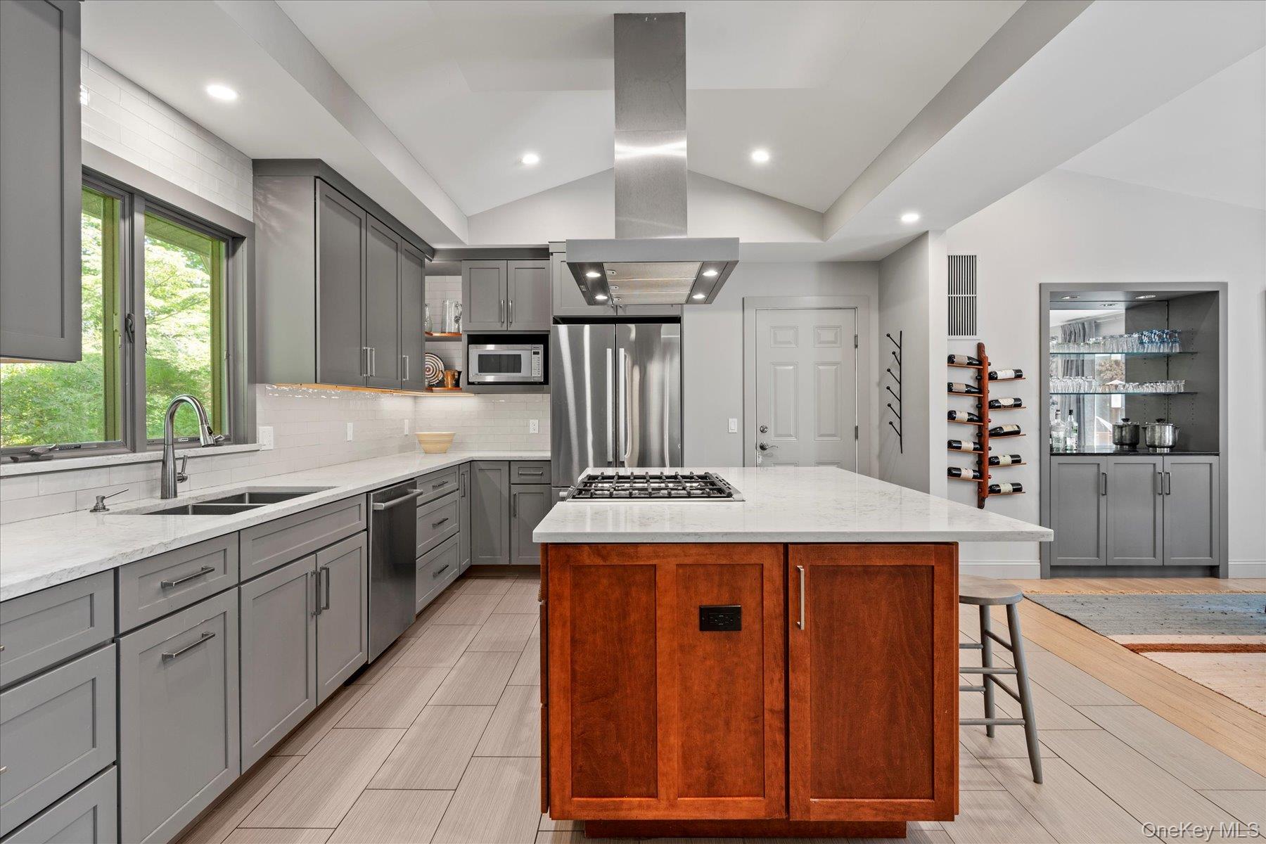 #14 photo, 1425 Laurelwood Drive, サフォーク郡 Laurel , NY 11948