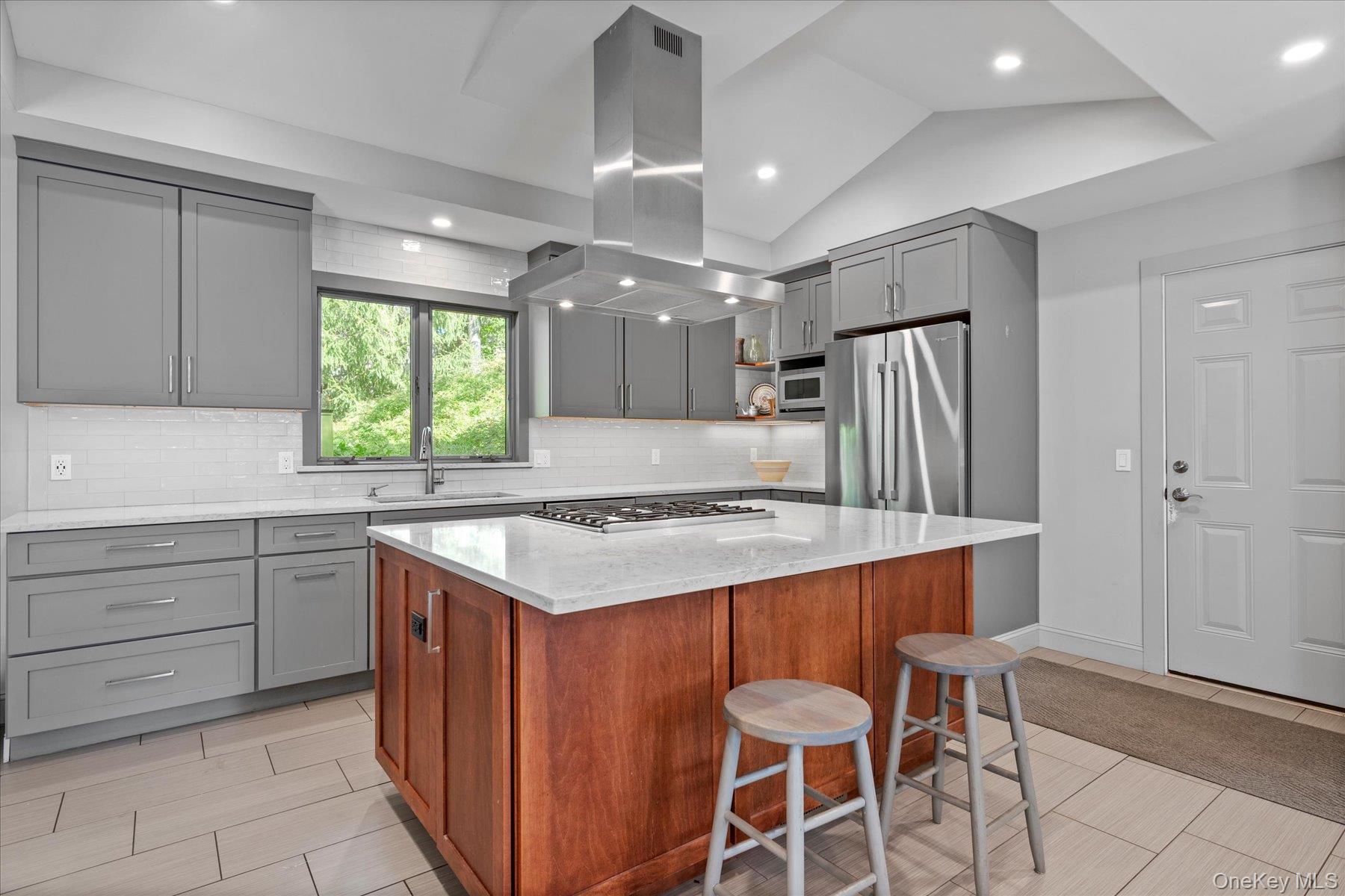 #16 photo, 1425 Laurelwood Drive, サフォーク郡 Laurel , NY 11948