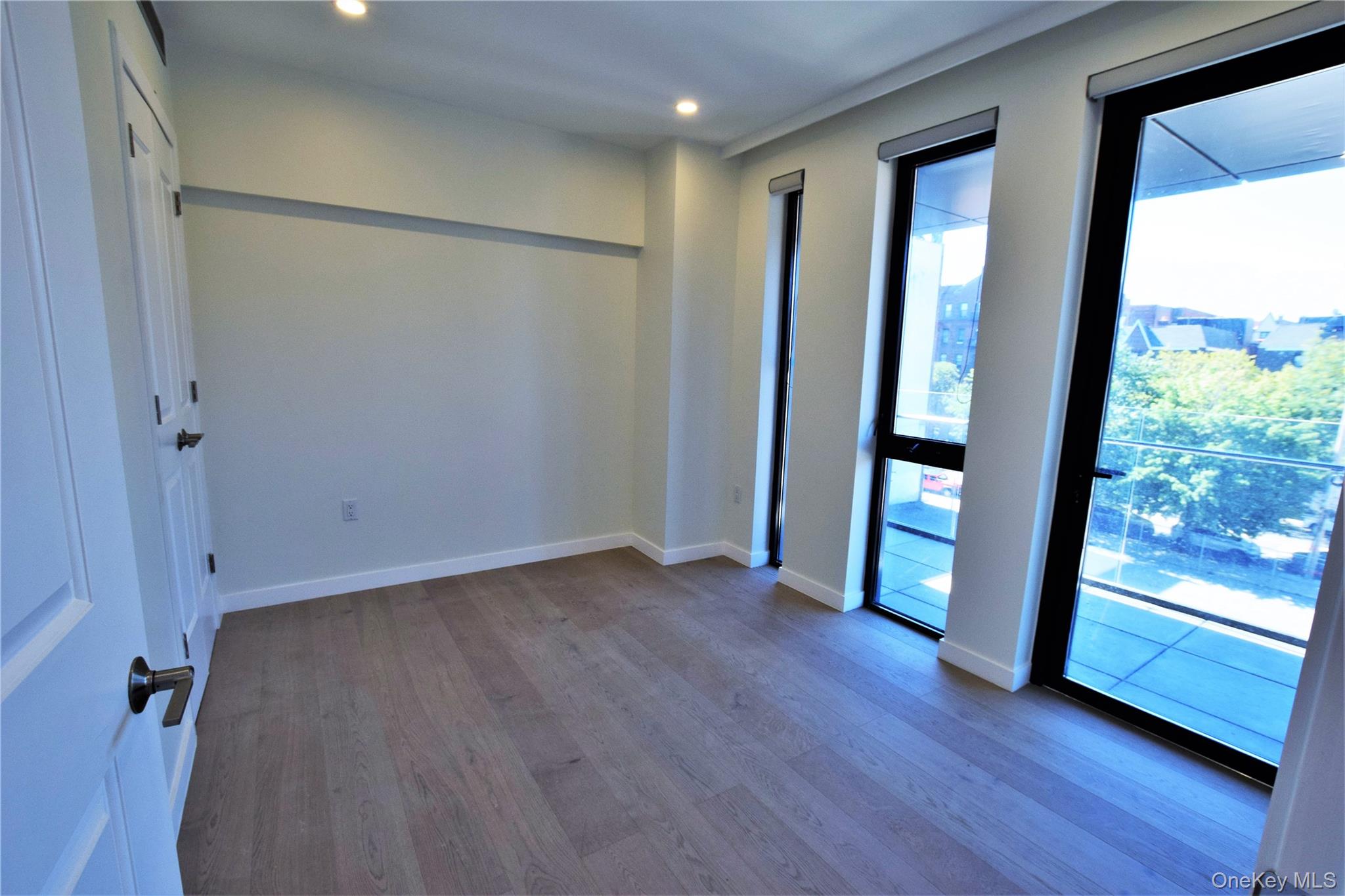 #4 photo, 41-26 44 Street, Sunnyside , NY 11104