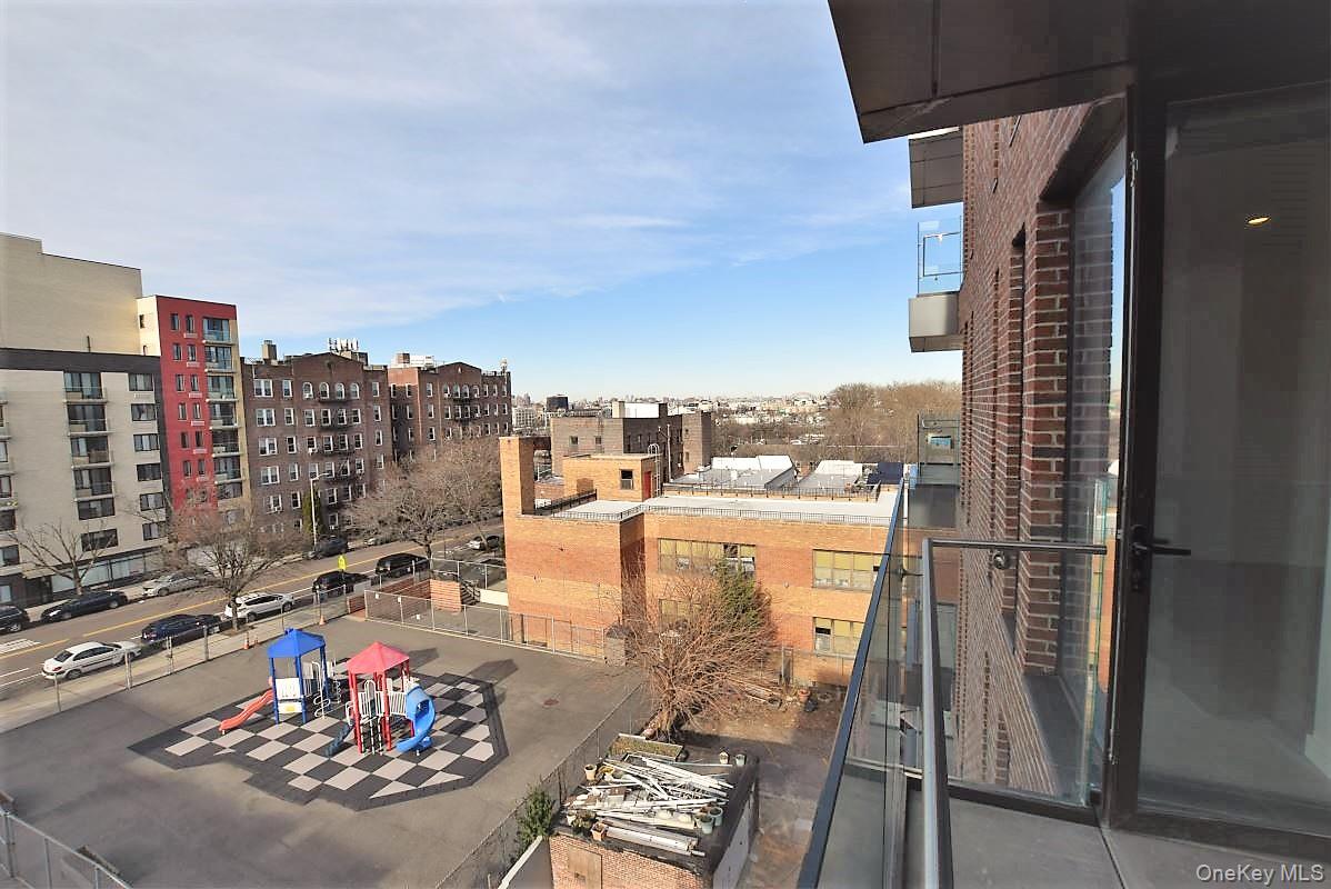 #7 photo, 41-26 44 Street, Sunnyside , NY 11104