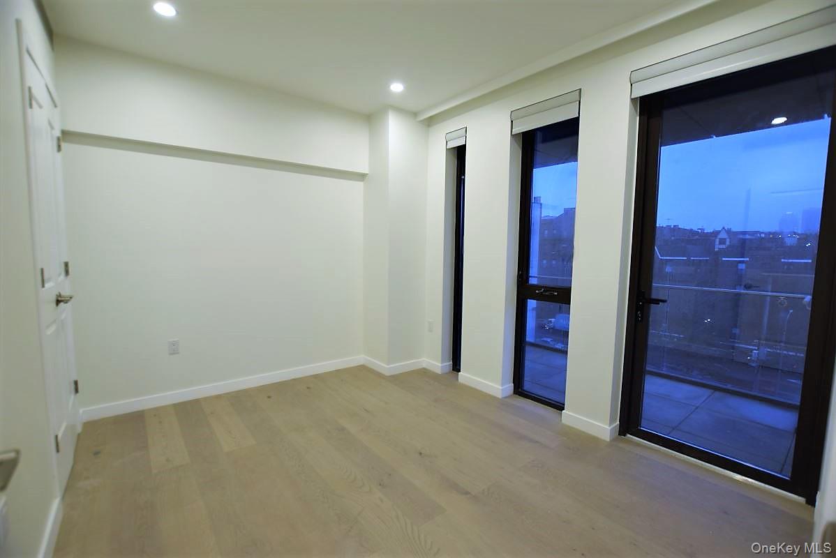 #8 photo, 41-26 44 Street, Sunnyside , NY 11104