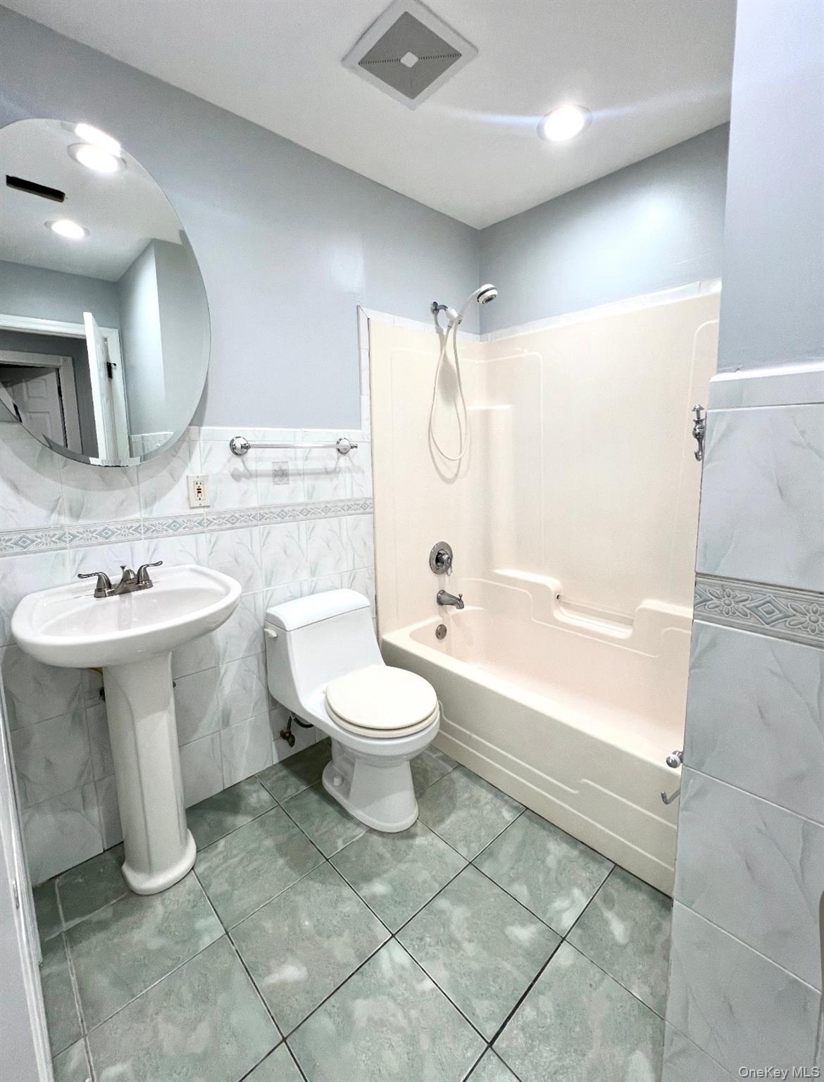 #12 photo, 263 Fairview Circle, 东长岛 Middle Island , NY 11953