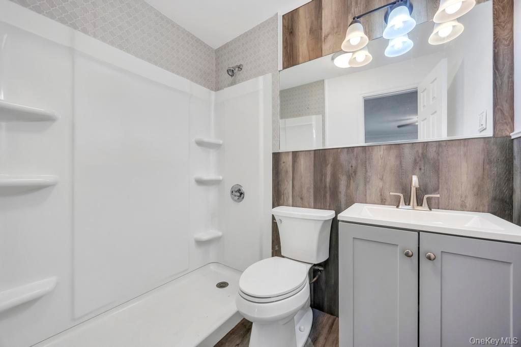 #18 photo, 36 7th Avenue, Brentwood , NY 11717