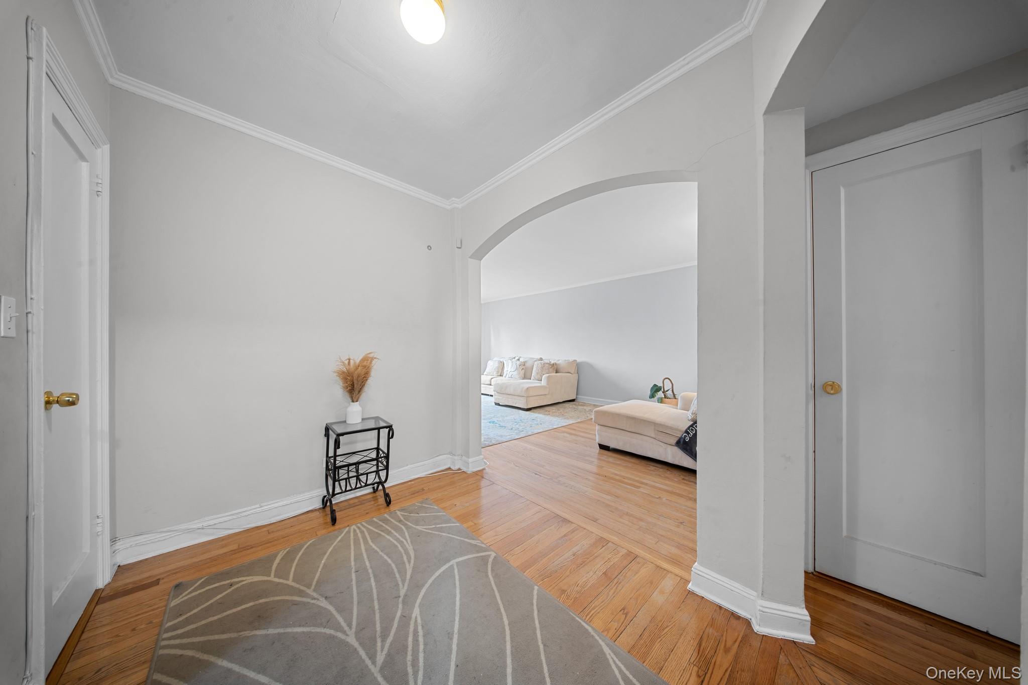 #4 photo, 98-120 Queens Boulevard, クイーンズ区 Rego Park , NY 11374