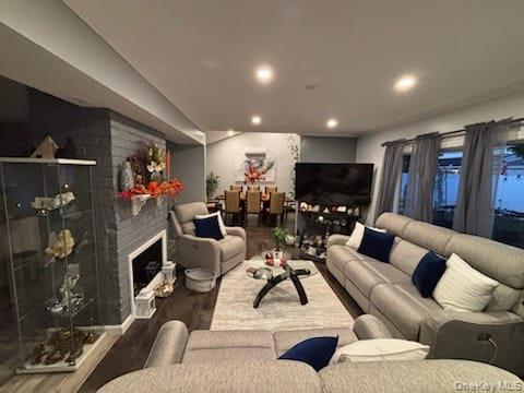 #8 photo, 25 Arcadia Lane, Hicksville , NY 11801