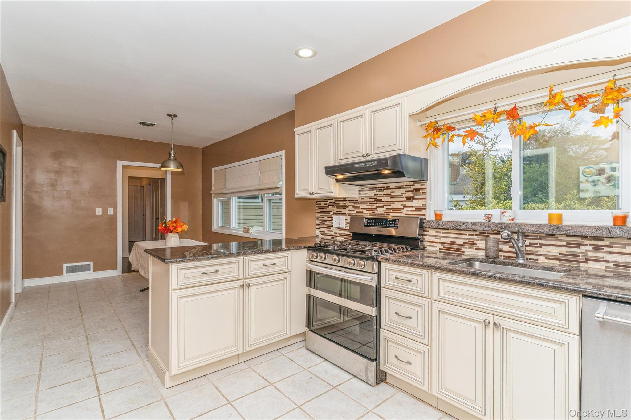 #19 photo, 262 Channon Road, ナッソー郡 Hewlett Harbor , NY 11557