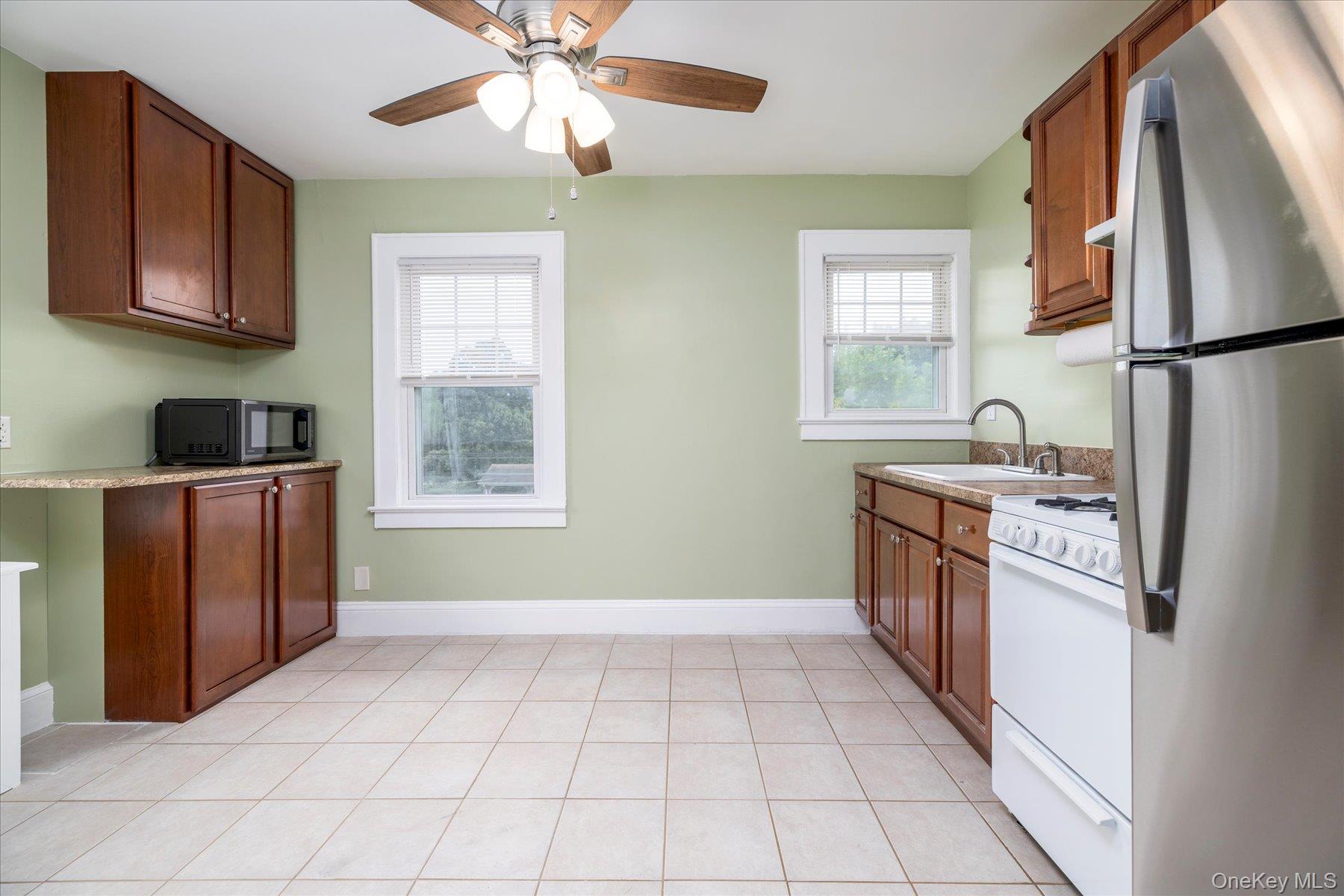 #10 photo, 25 Aldred, Rockville Centre , NY 11570