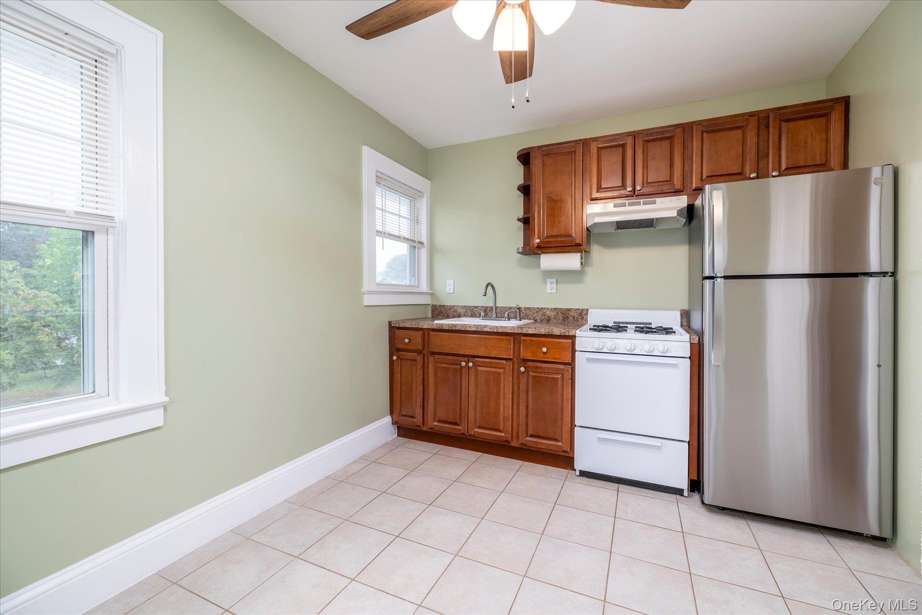 #11 photo, 25 Aldred, Rockville Centre , NY 11570