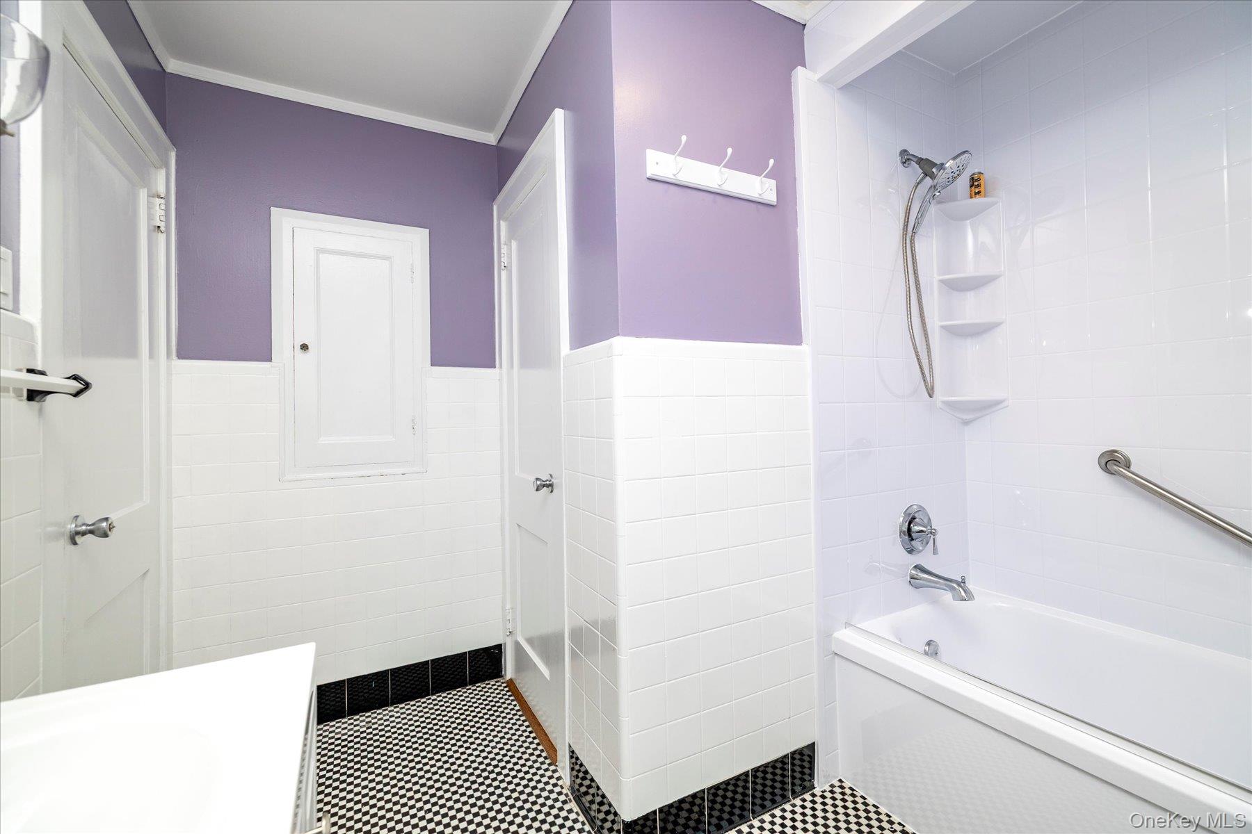 #14 photo, 25 Aldred, Rockville Centre , NY 11570