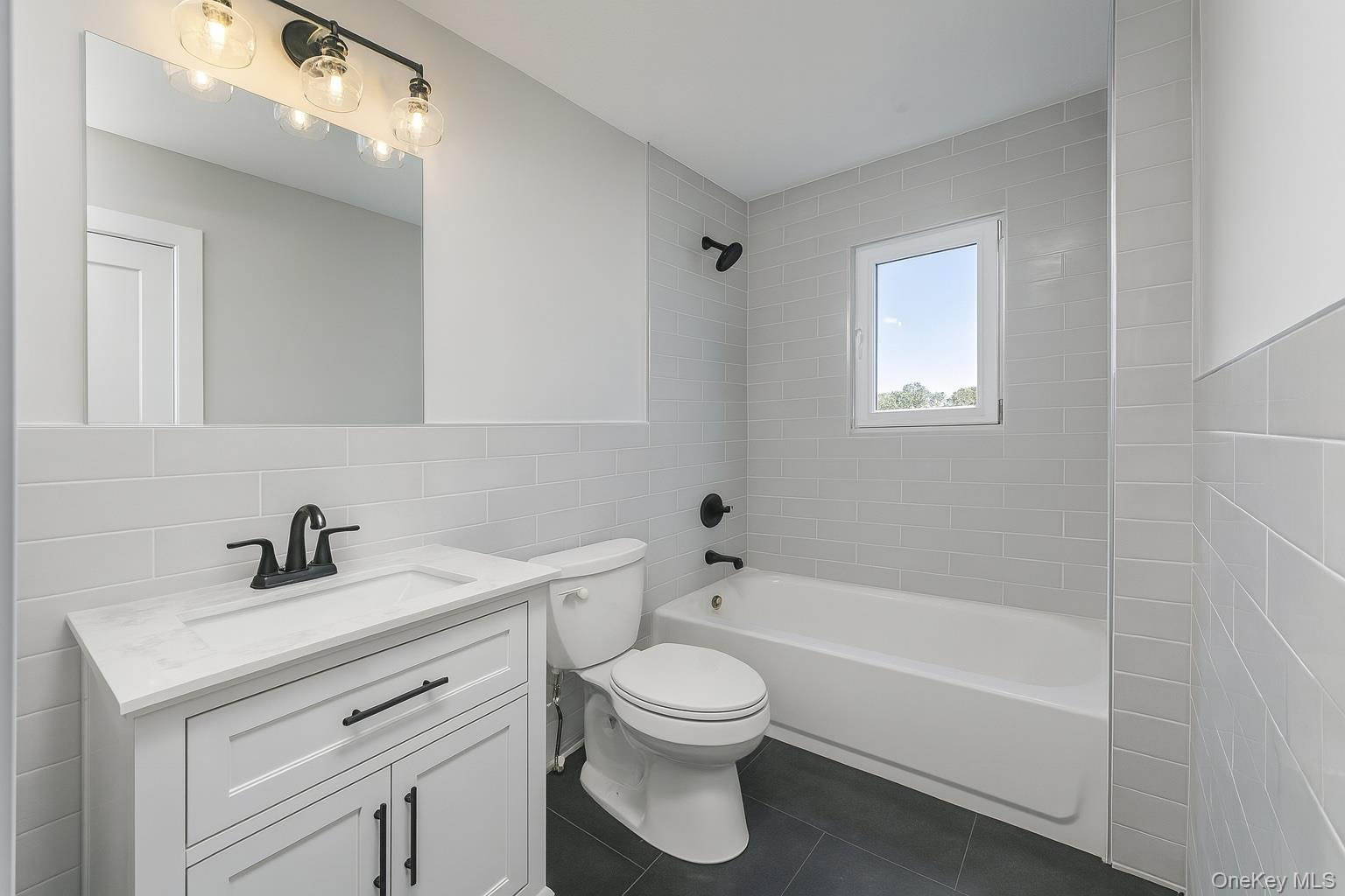 #15 photo, 437 Sunrise Highway, West Babylon , NY 11704