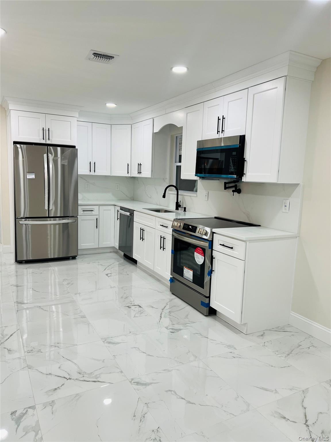 #12 photo, 107 Sequoia Drive, Coram , NY 11727