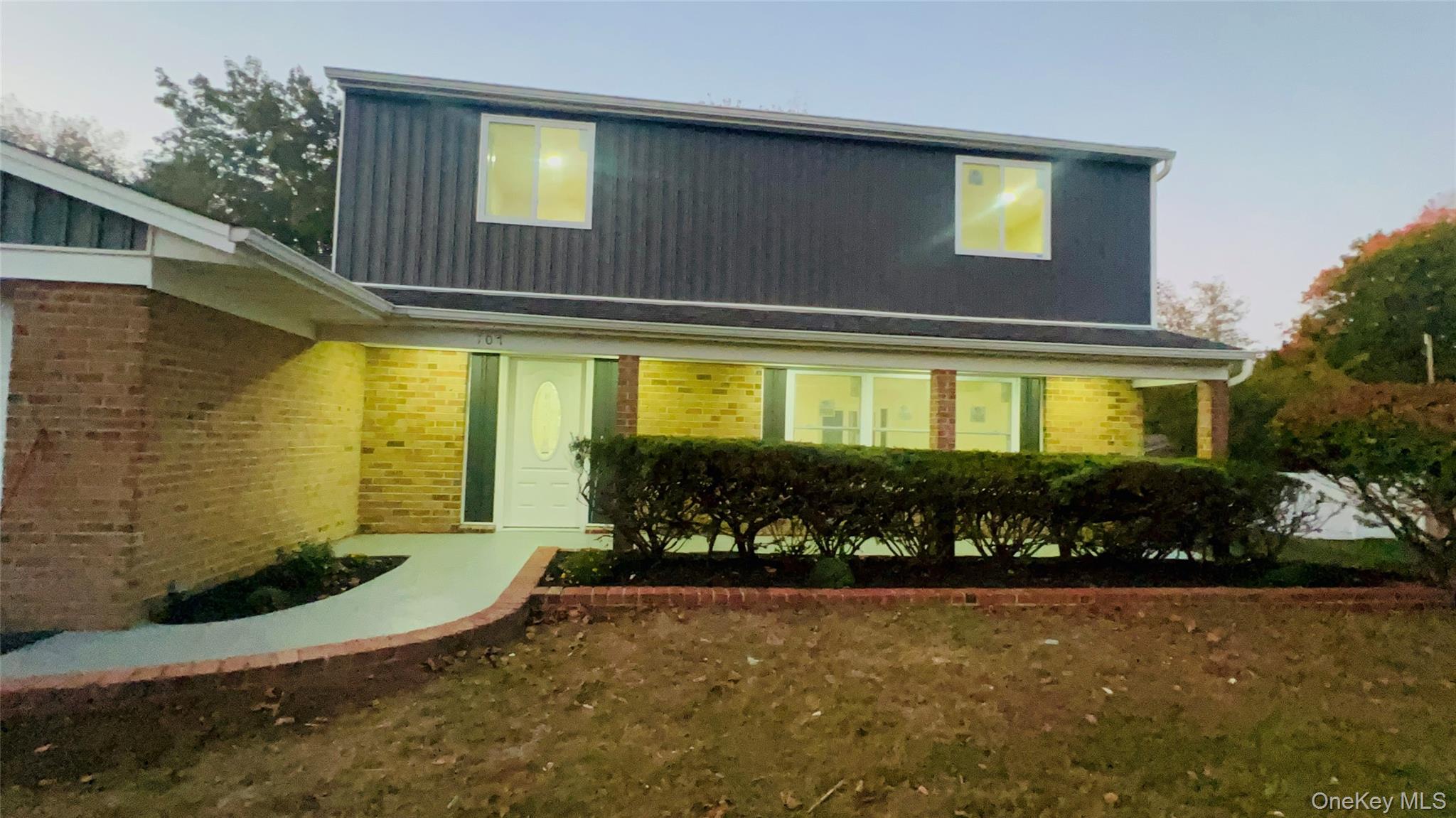 #4 photo, 107 Sequoia Drive, Coram , NY 11727