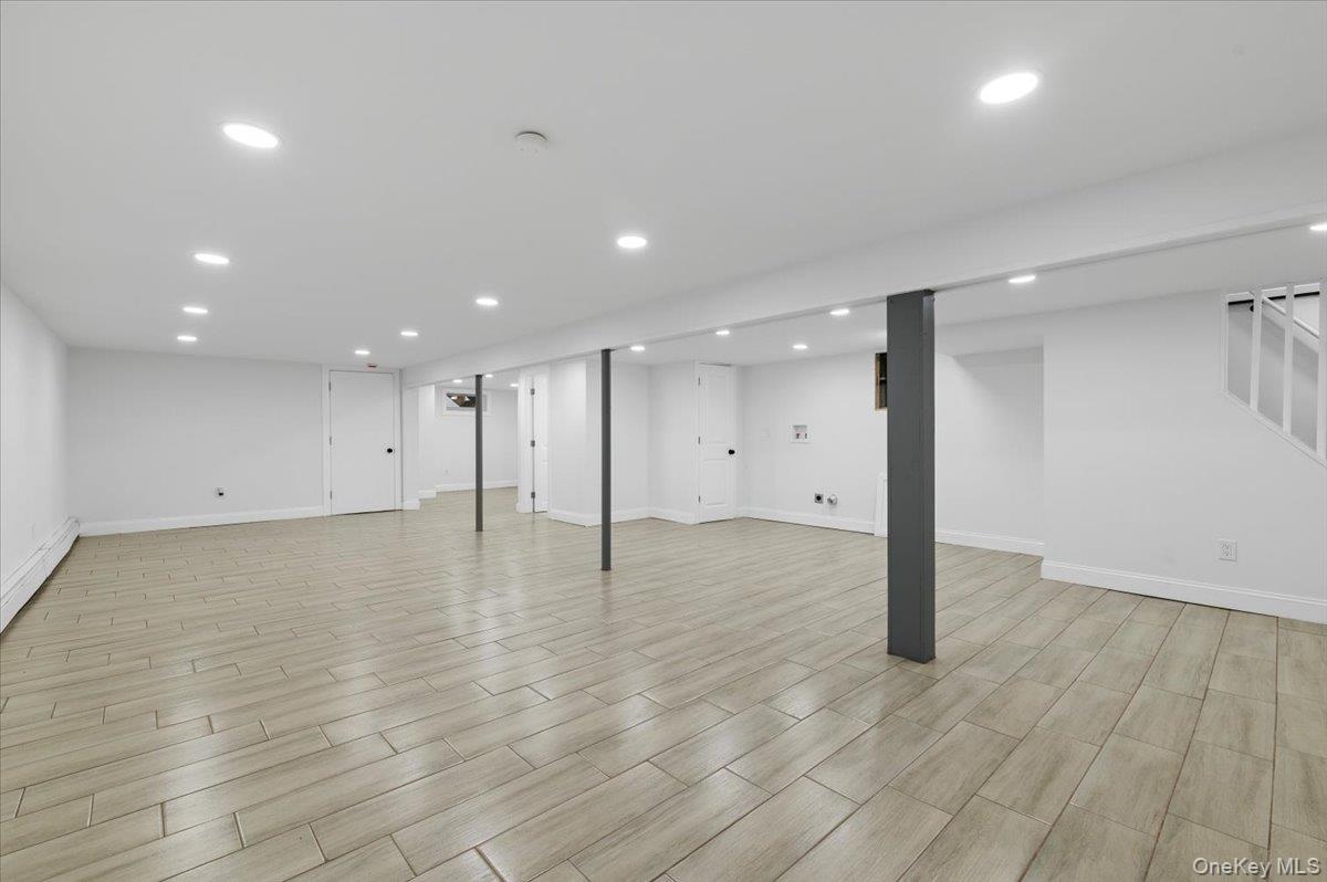 #20 photo, 1358 Saxon Avenue, Bay Shore , NY 11706