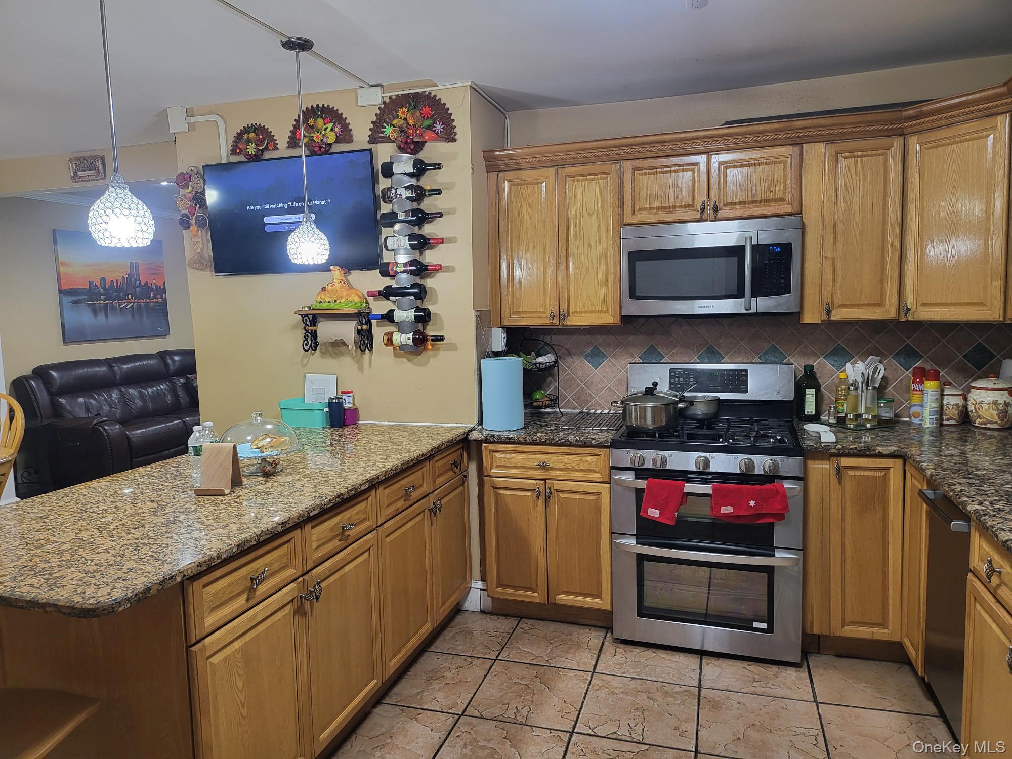 #14 photo, 61 Wheeler Road, सफ़ोक काउंटी Central Islip , NY 11722