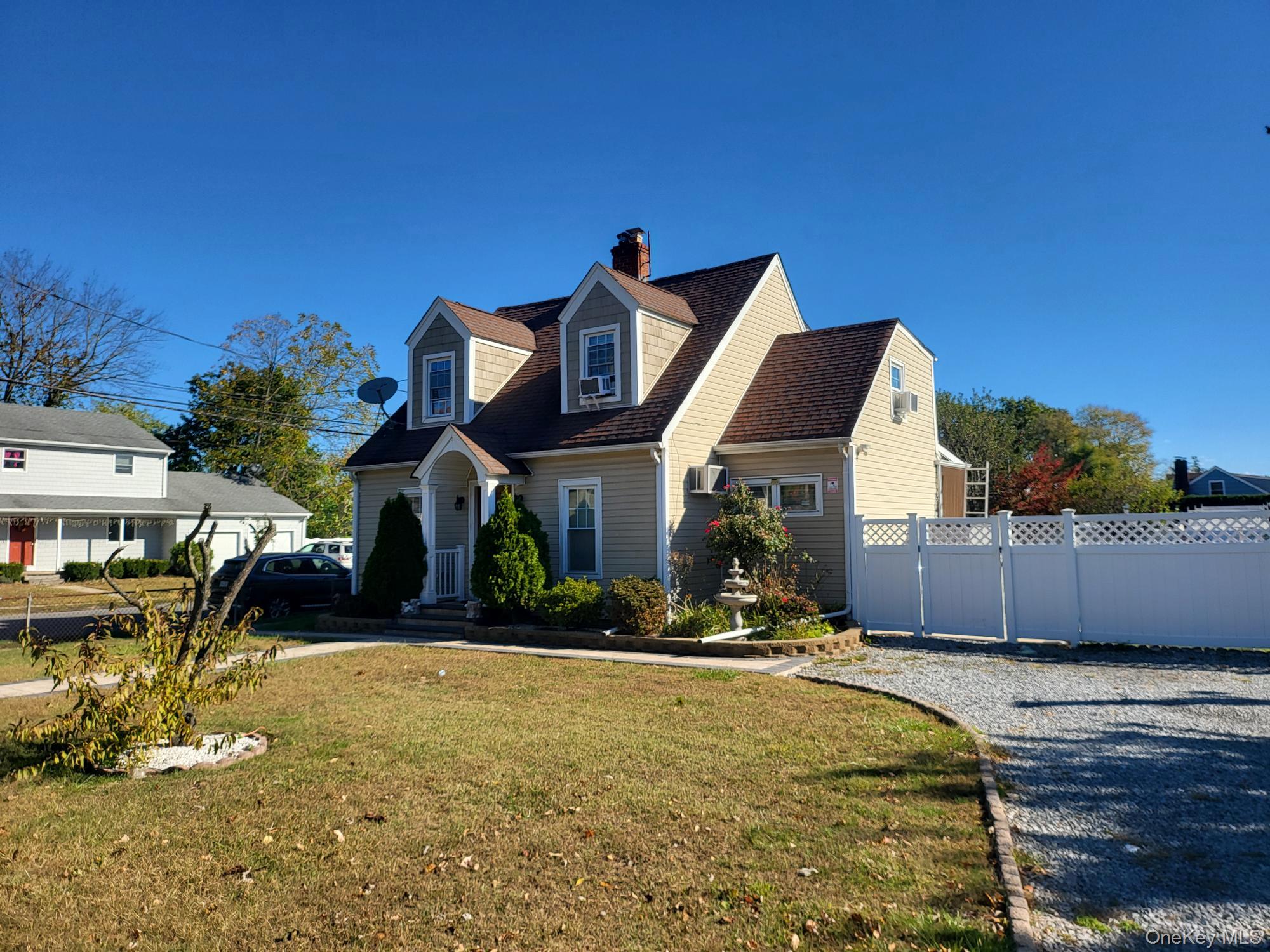 #4 photo, 61 Wheeler Road, सफ़ोक काउंटी Central Islip , NY 11722