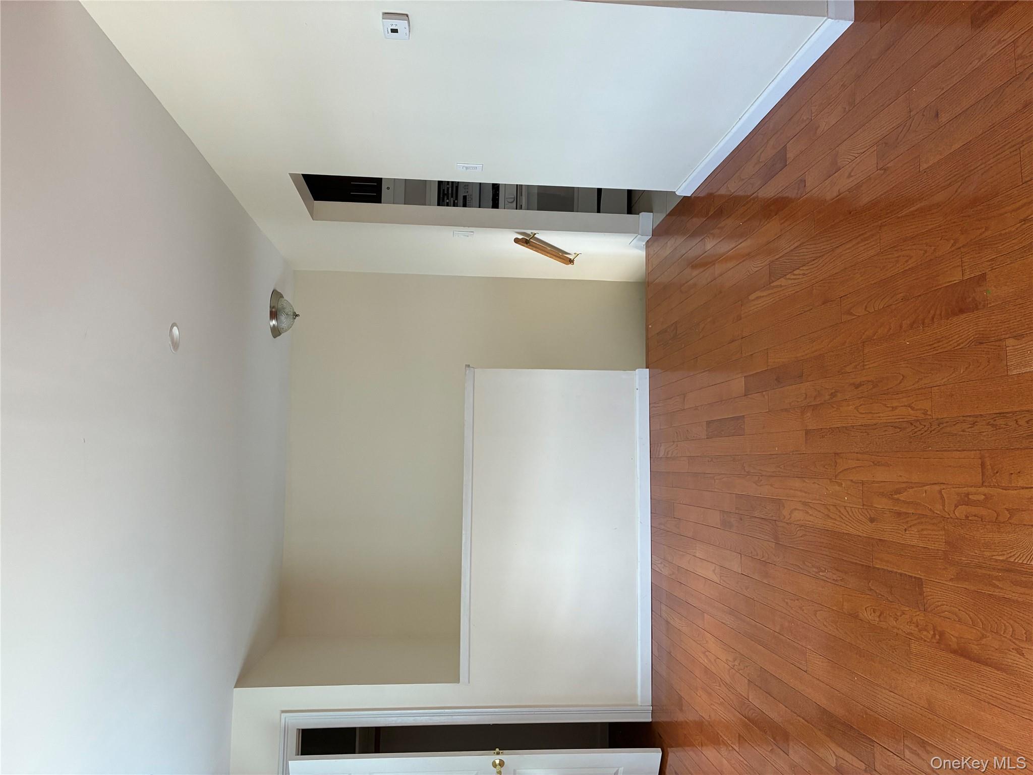 #3 photo, 44 Franklin Street, ナッソー郡 East Rockaway , NY 11518