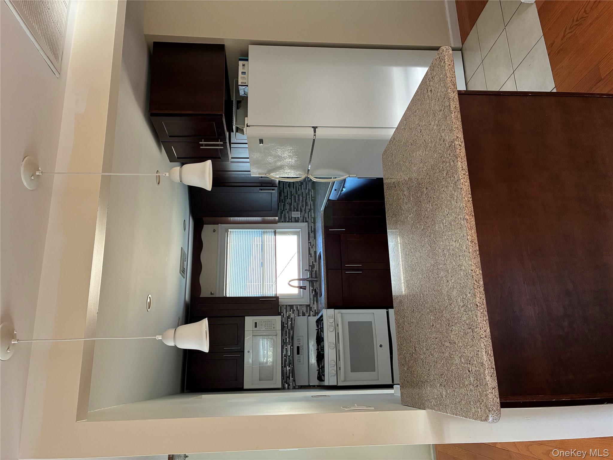 #6 photo, 44 Franklin Street, ナッソー郡 East Rockaway , NY 11518