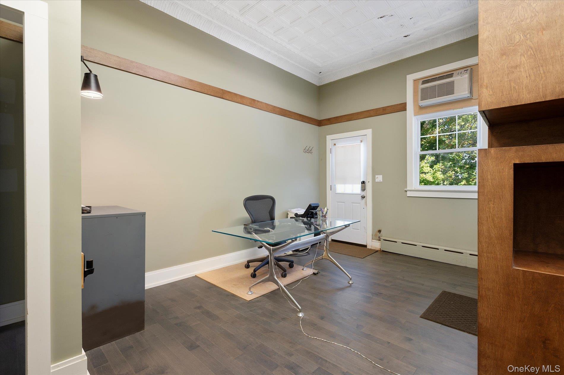 #13 photo, 8-12 Railroad Avenue, ナッソー郡 Glen Head , NY 11545