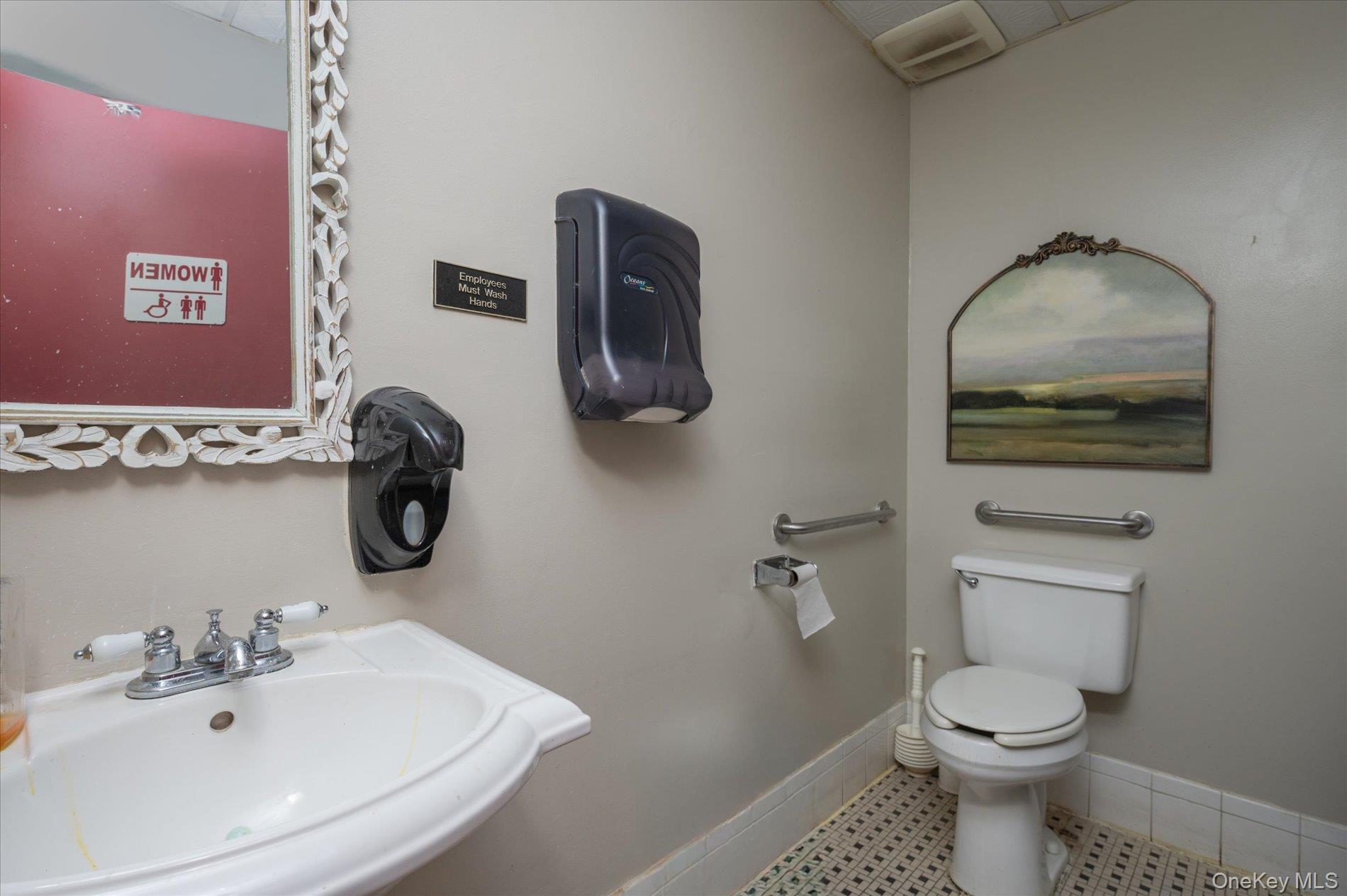 #20 photo, 8-12 Railroad Avenue, ナッソー郡 Glen Head , NY 11545