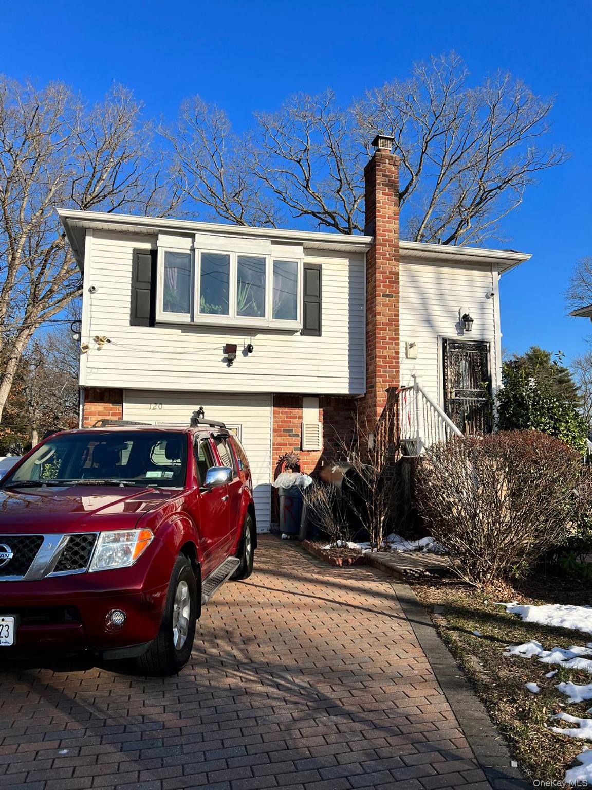 #1 photo, 120 Lockwood Avenue, Huntington , NY 11746