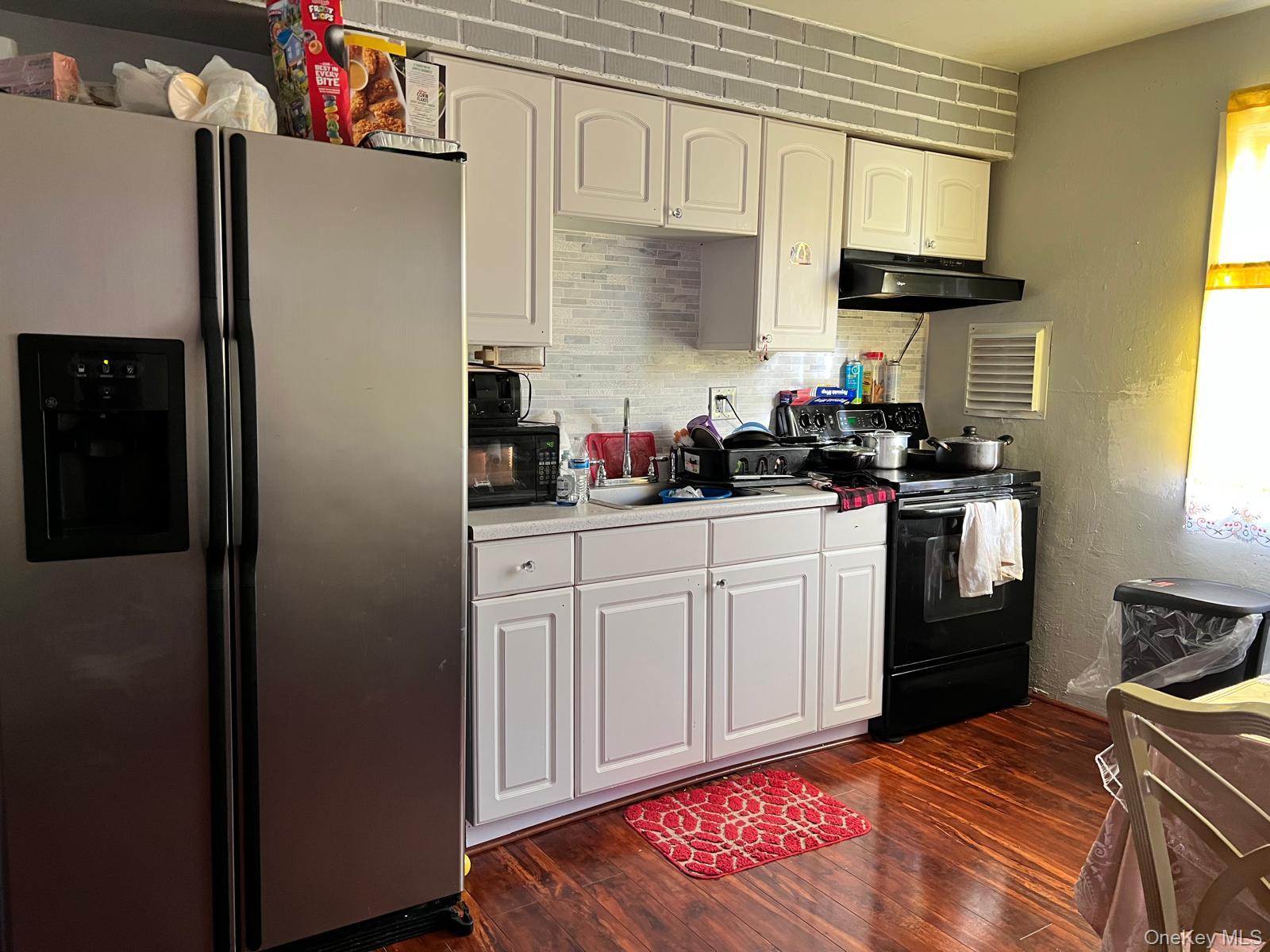 #3 photo, 120 Lockwood Avenue, Huntington , NY 11746