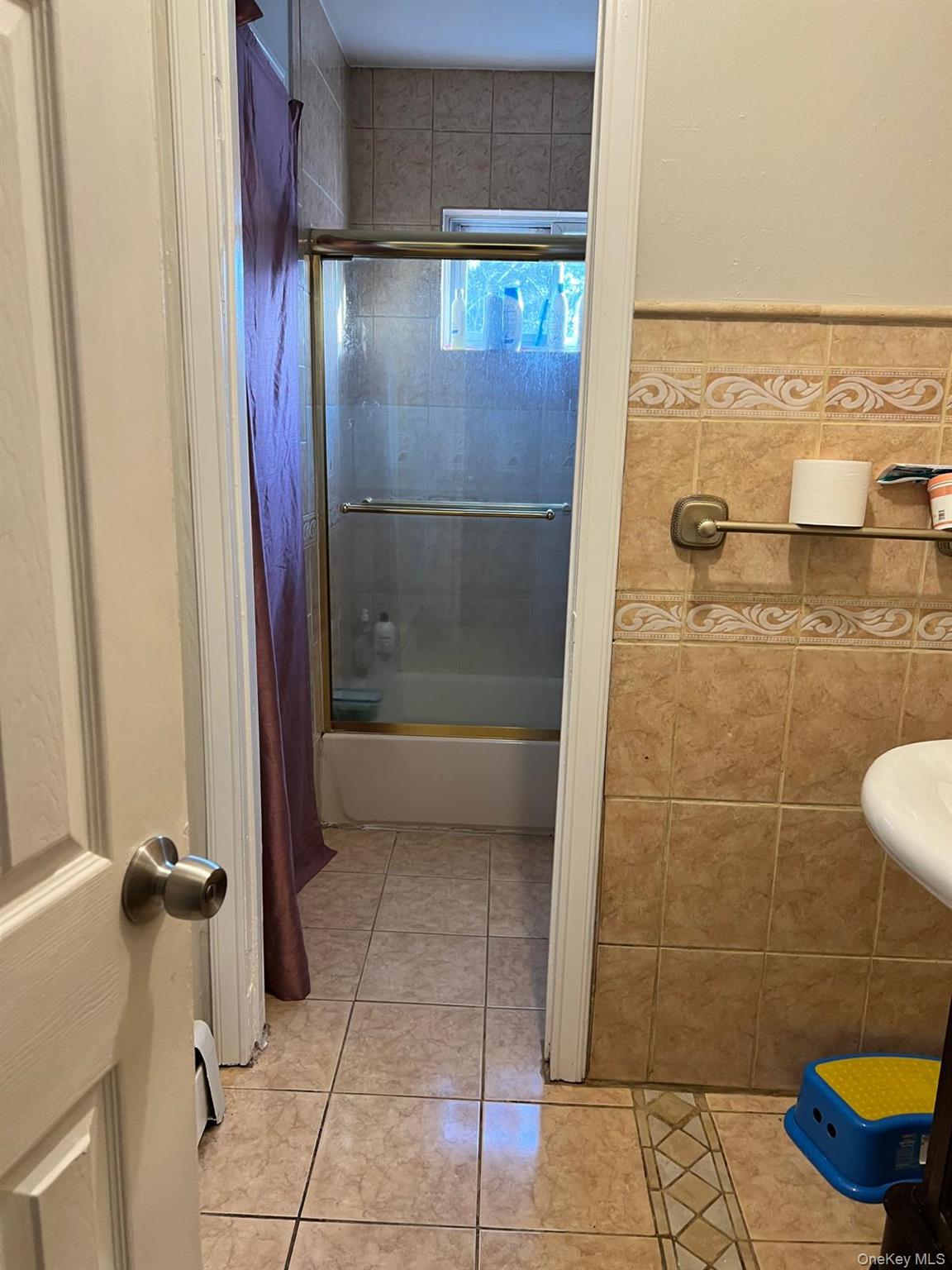 #8 photo, 120 Lockwood Avenue, Huntington , NY 11746