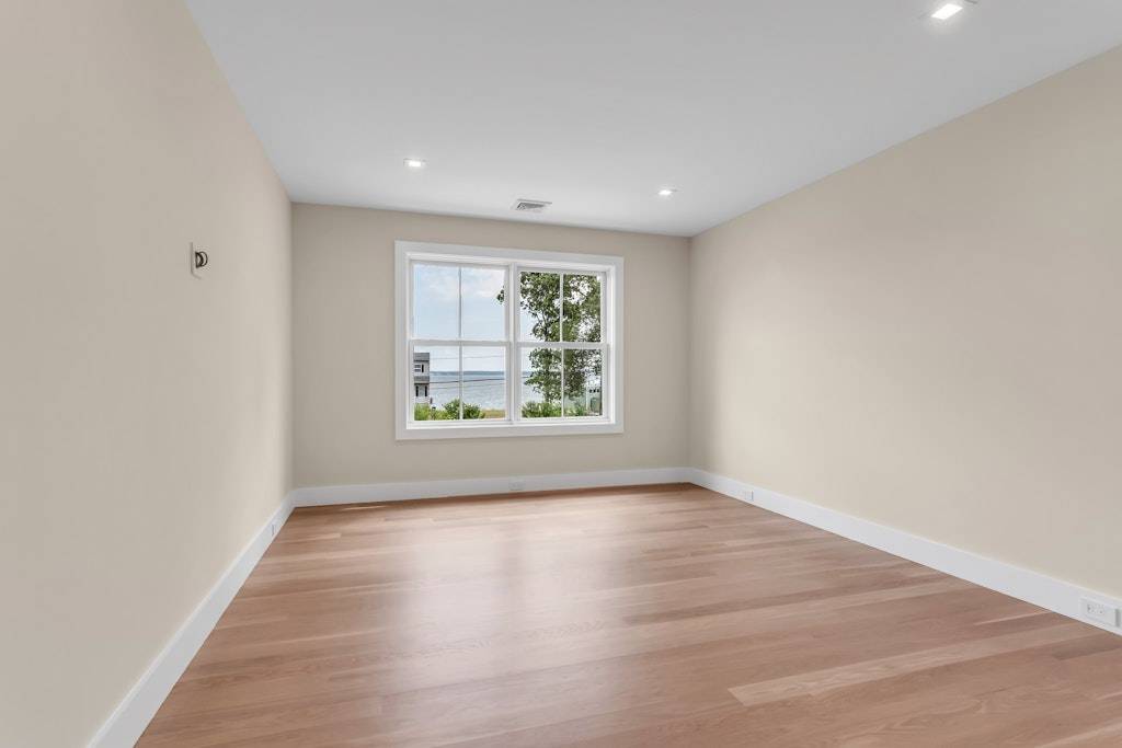 #34 photo, 285 Blue Marlin Drive, サフォーク郡 Southold , NY 11971