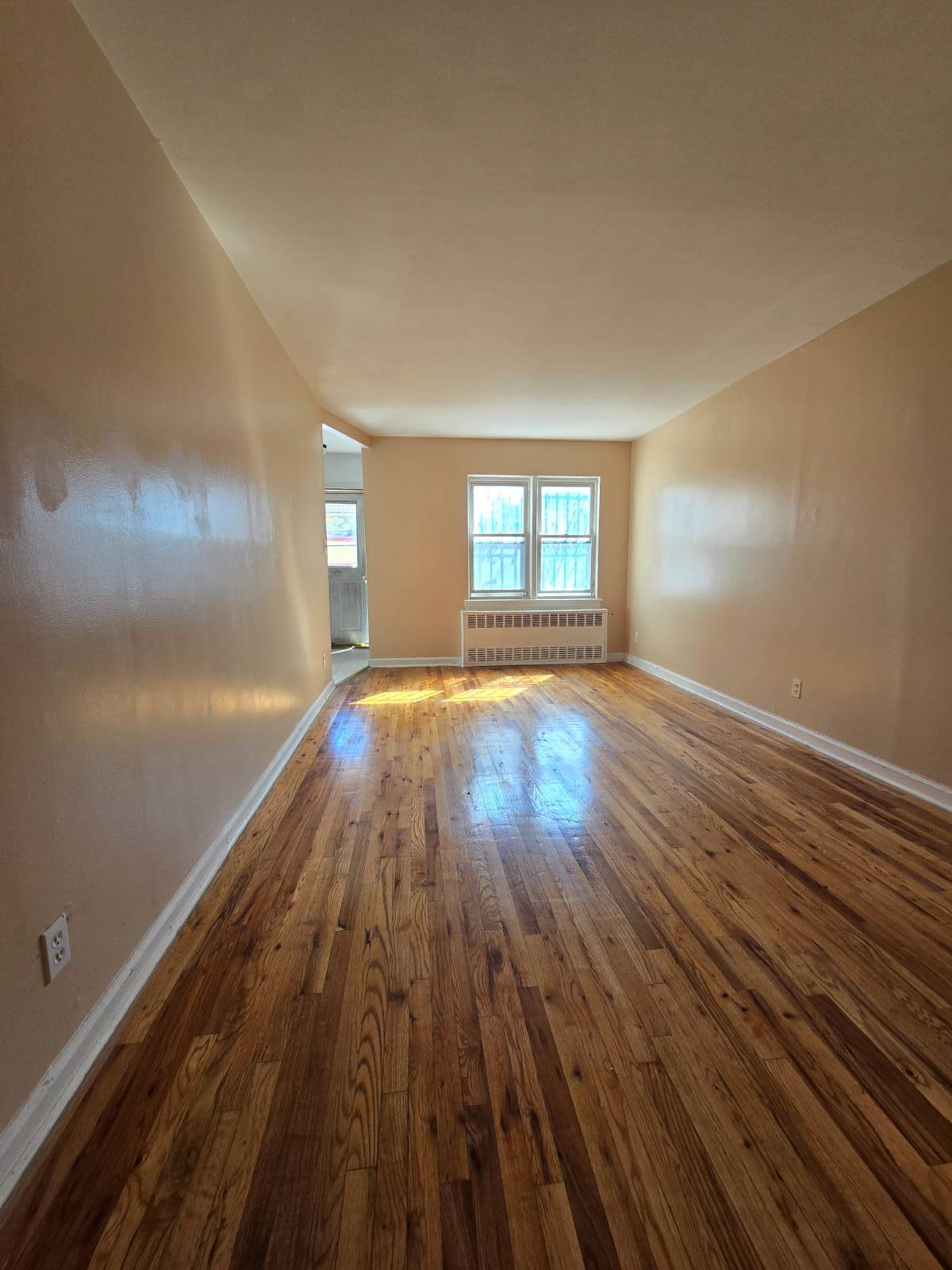 #5 photo, 9805 Seaview Ave, Canarsie , NY 11236