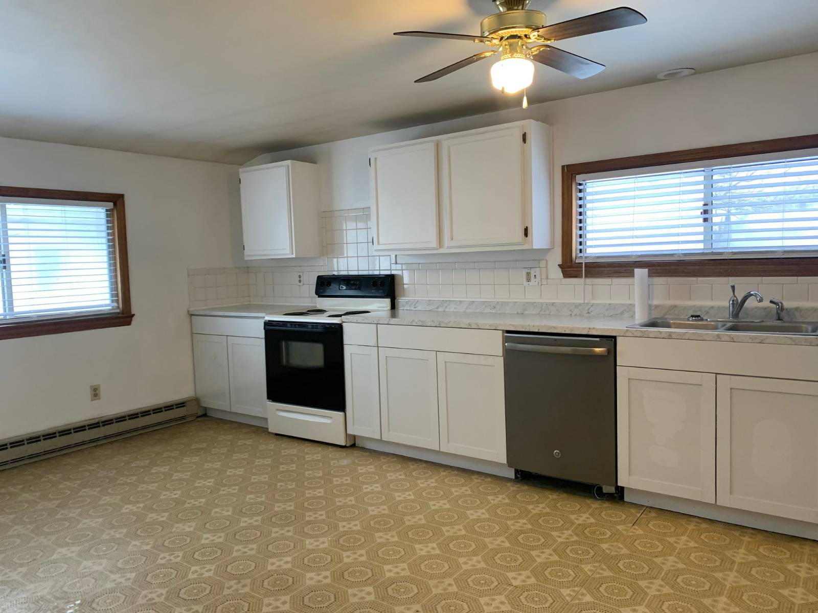 #1 photo, 144 Vley Road, #Apt 2, Scotia , NY 12302