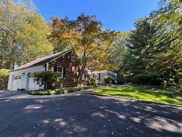 #2 photo, 32 Hitherbrook Road, Saint James , NY 11780
