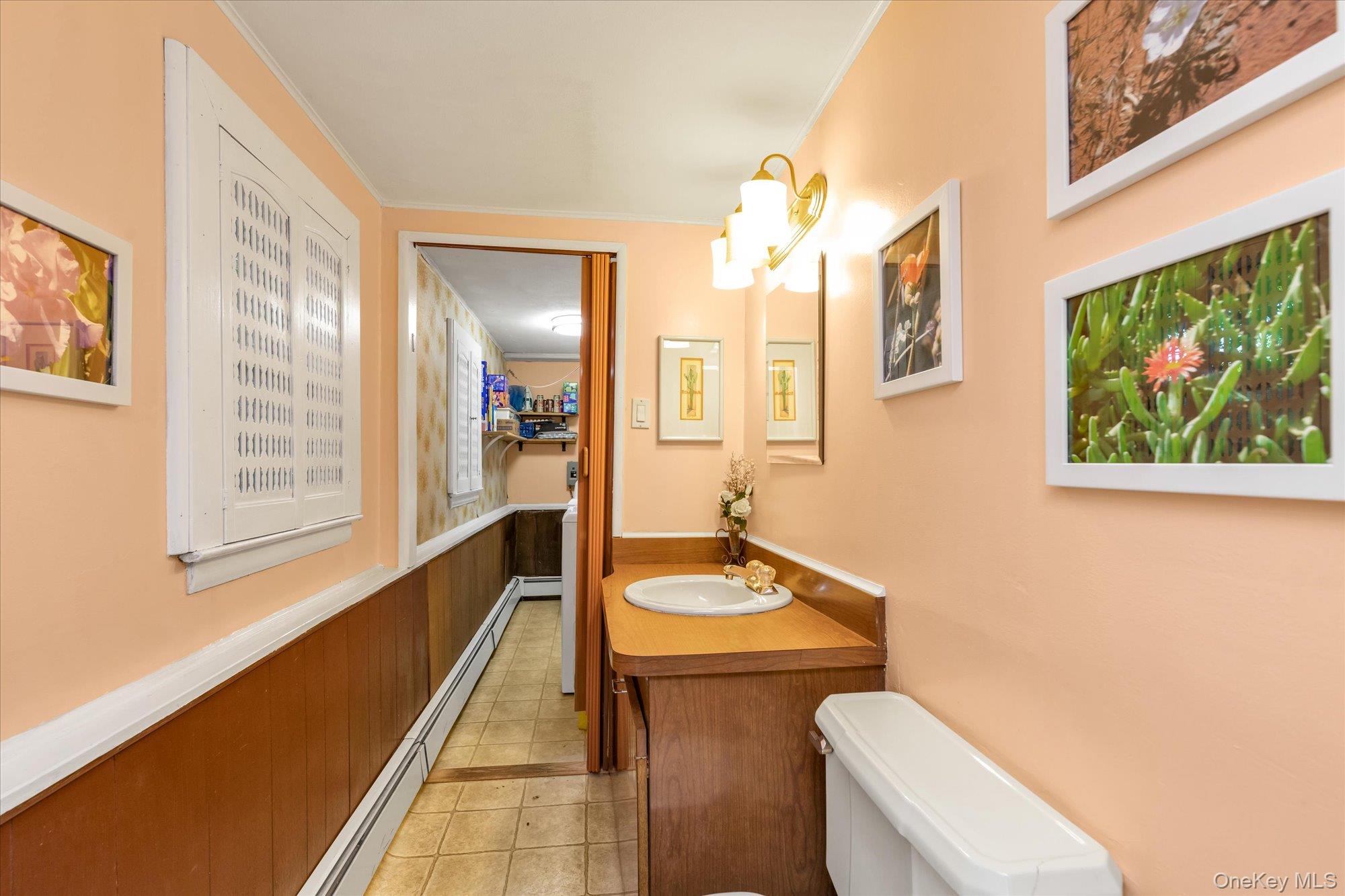 #12 photo, 5 Meroke Court, Huntington Station , NY 11746