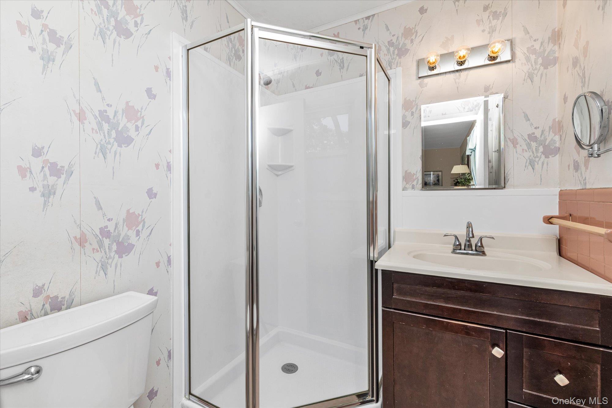 #14 photo, 5 Meroke Court, Huntington Station , NY 11746