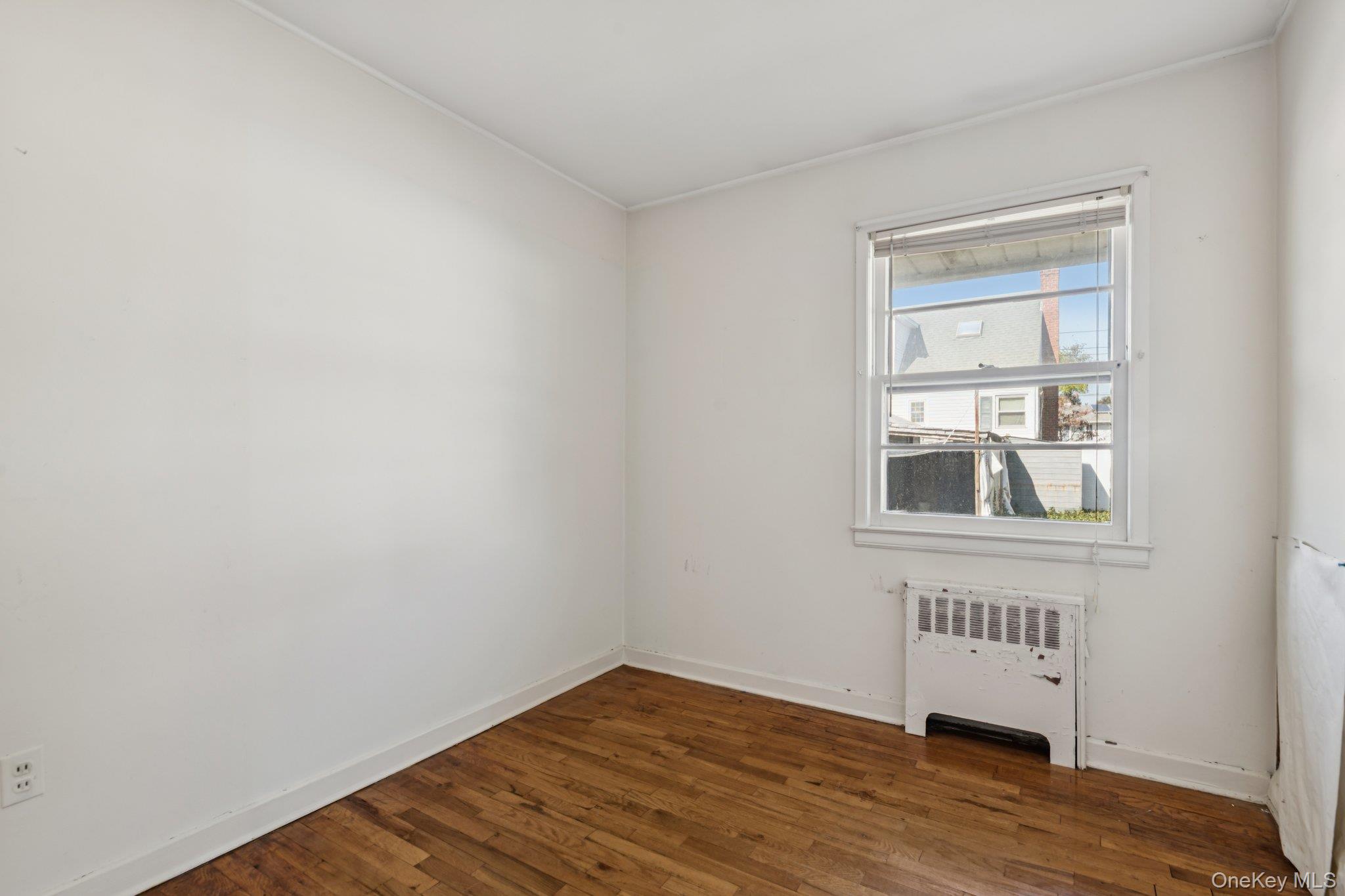 #17 photo, 178 Princess Street, ナッソー郡 Hicksville , NY 11801