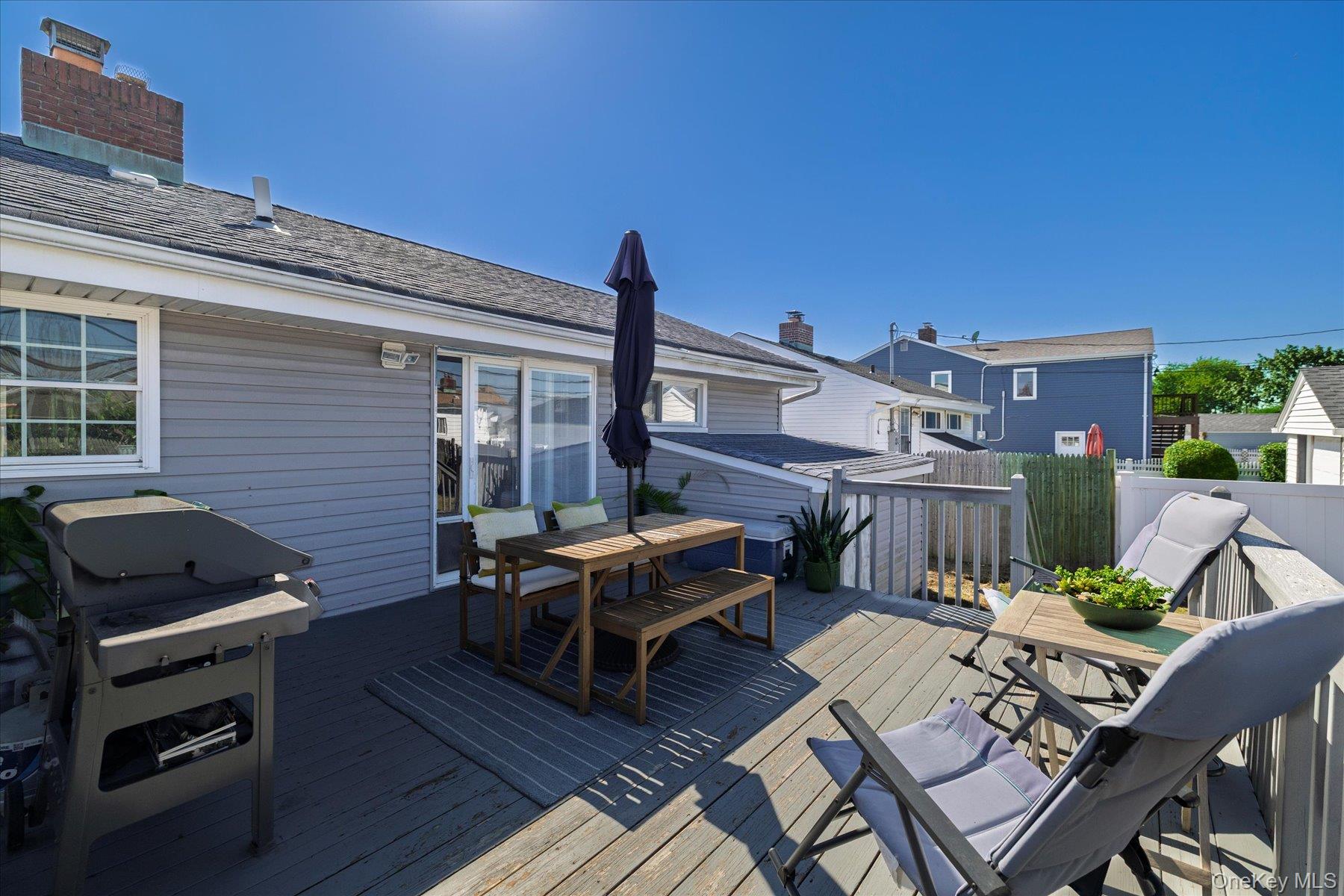 #16 photo, 68 Tyler Street, ナッソー郡 Freeport , NY 11520