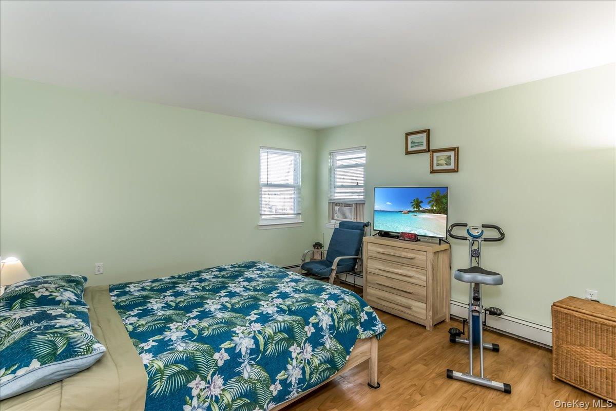 #15 photo, 1165 Hastings Circle, Baldwin Harbor , NY 11510