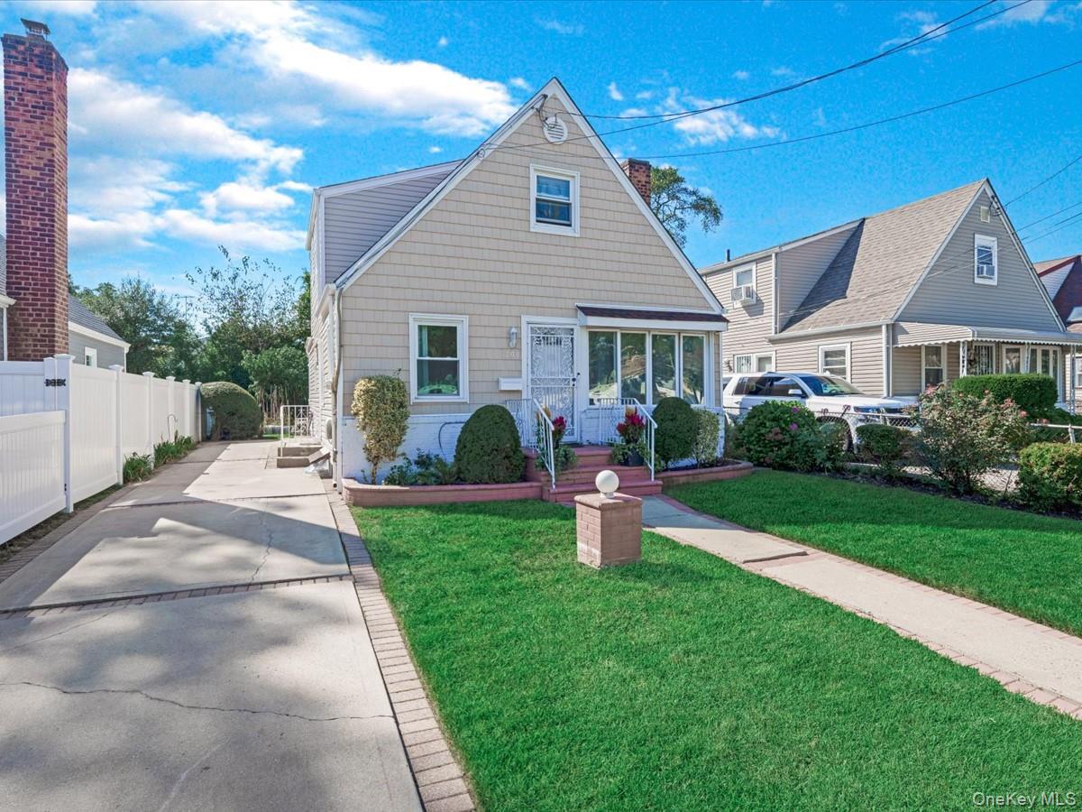 #2 photo, 200 W Marshall Street, ナッソー郡 Hempstead , NY 11550